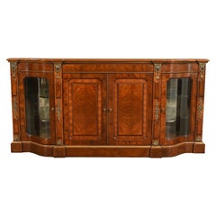 Henredon Italian Neoclassical Inlaid Cherry Sideboard, Circa 1980s