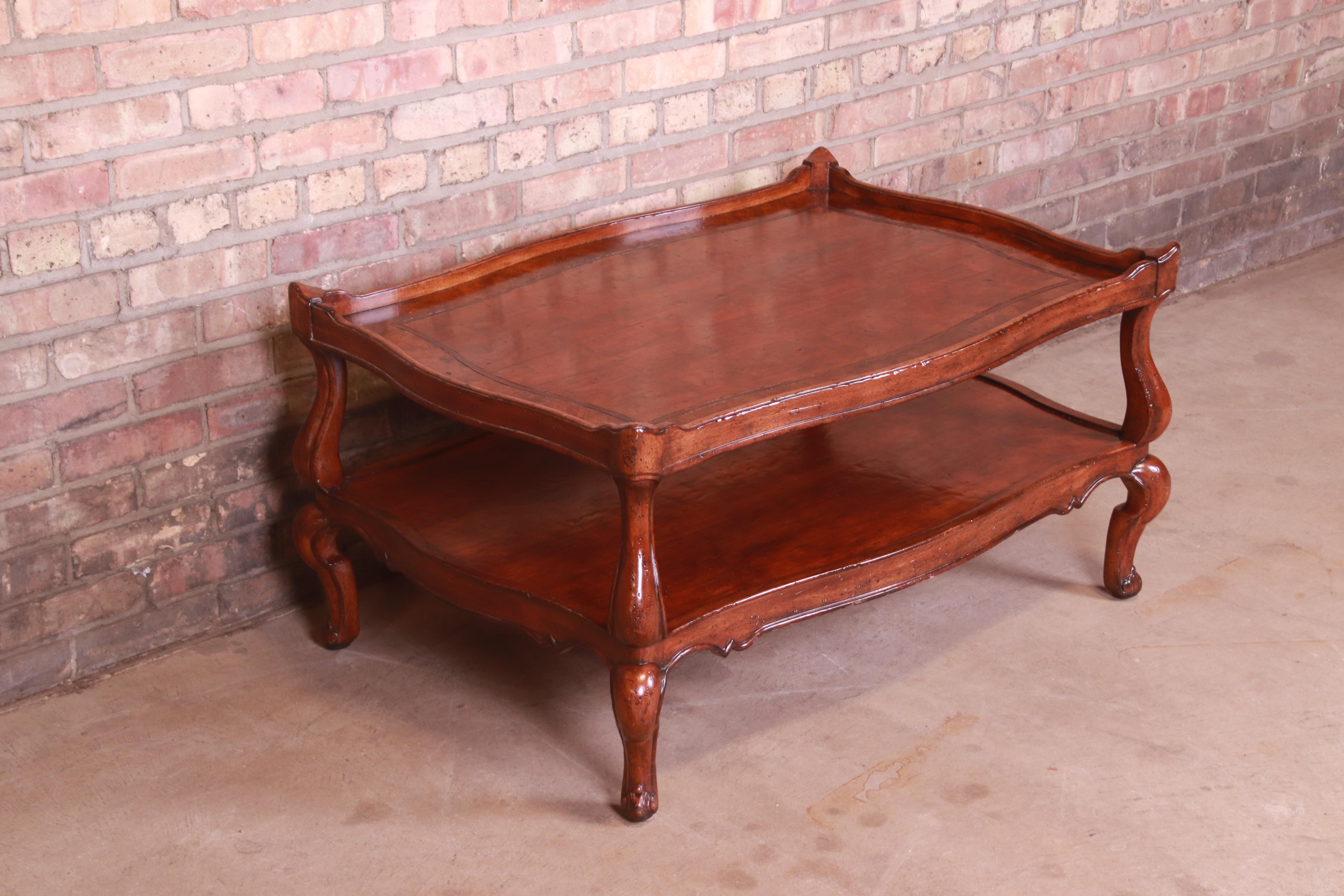Henredon Italian Provincial Castellina Collection Burled Walnut Cocktail Table In Good Condition In South Bend, IN