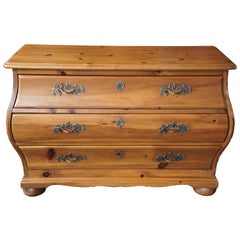 Used Henredon Knotty Pine Bombay Chest Serpentine Commode French Country Dresser