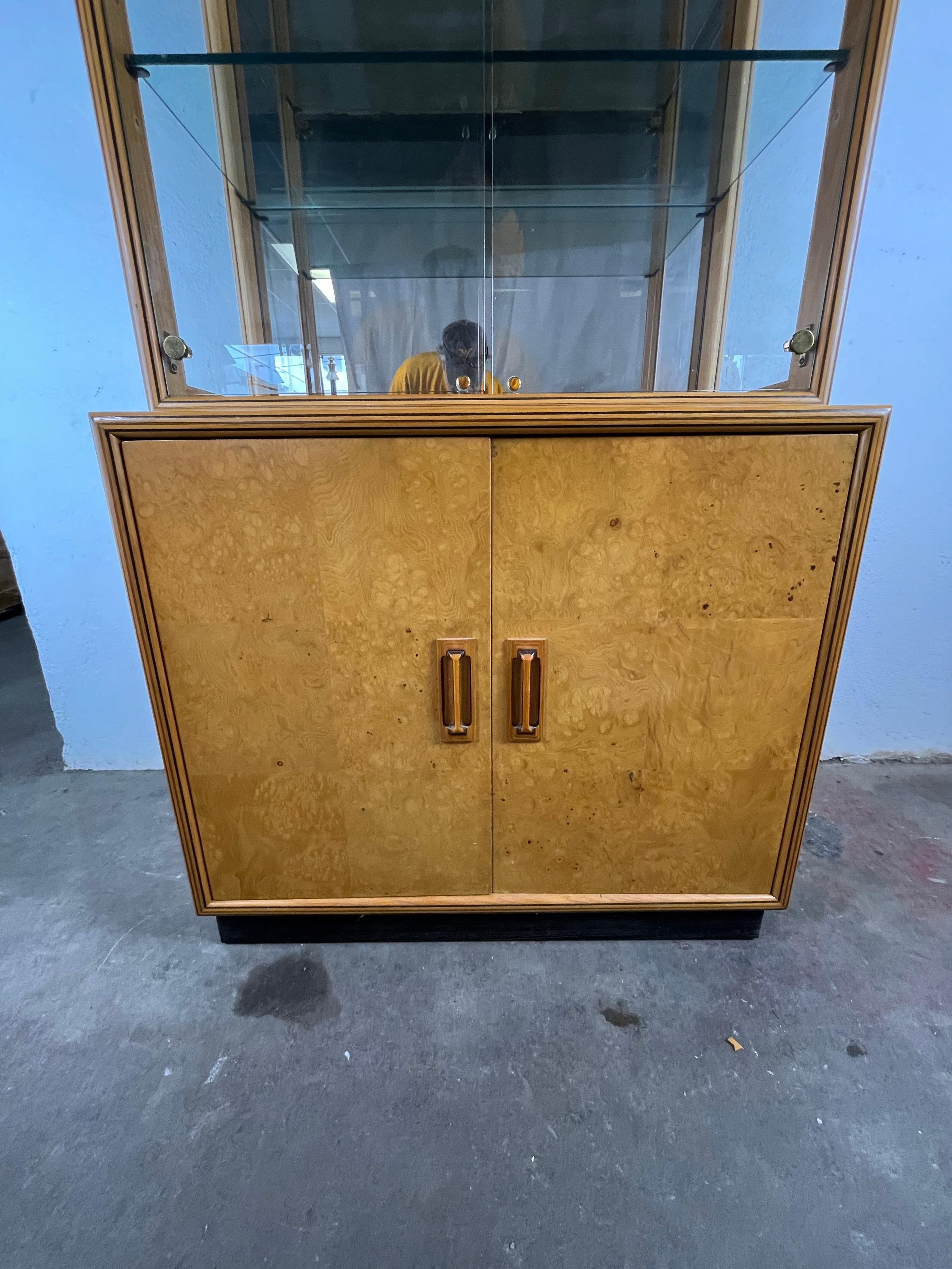 Henredon Lit Burlwood China Cabinet For Sale 1