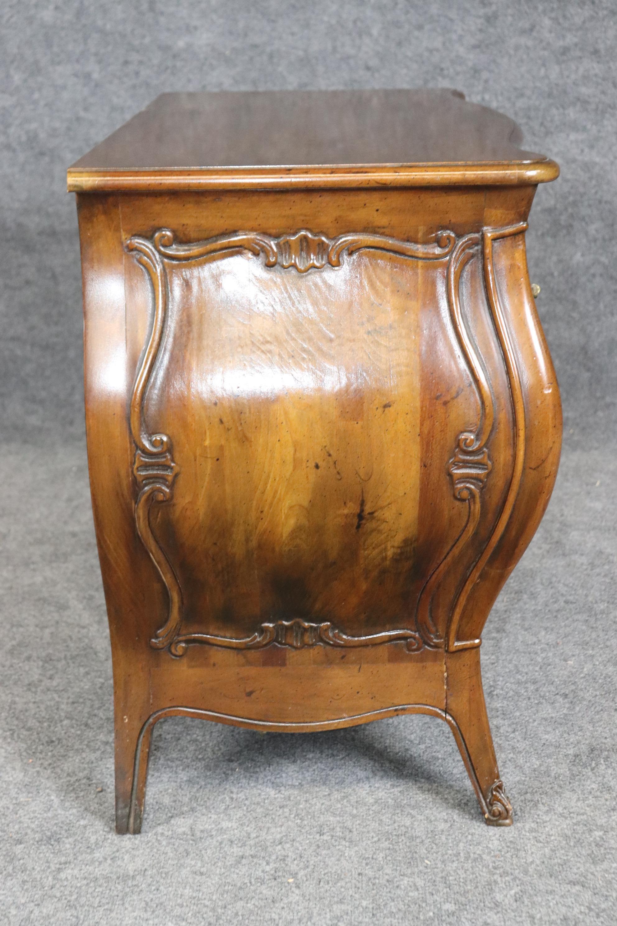 Henredon Louis XV Style 2 Drawer Walnut Commode or Chest of Drawers In Good Condition In Swedesboro, NJ