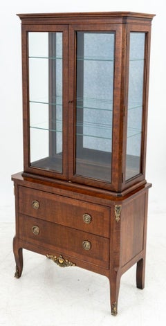 Henredon Louis XV Style Mahogany Display Cabinet