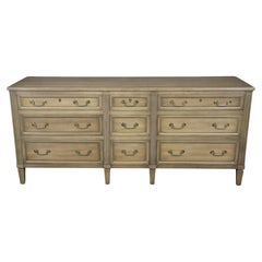 Henredon Louis XVI Style Brass Mounted Nine Drawer Dresser