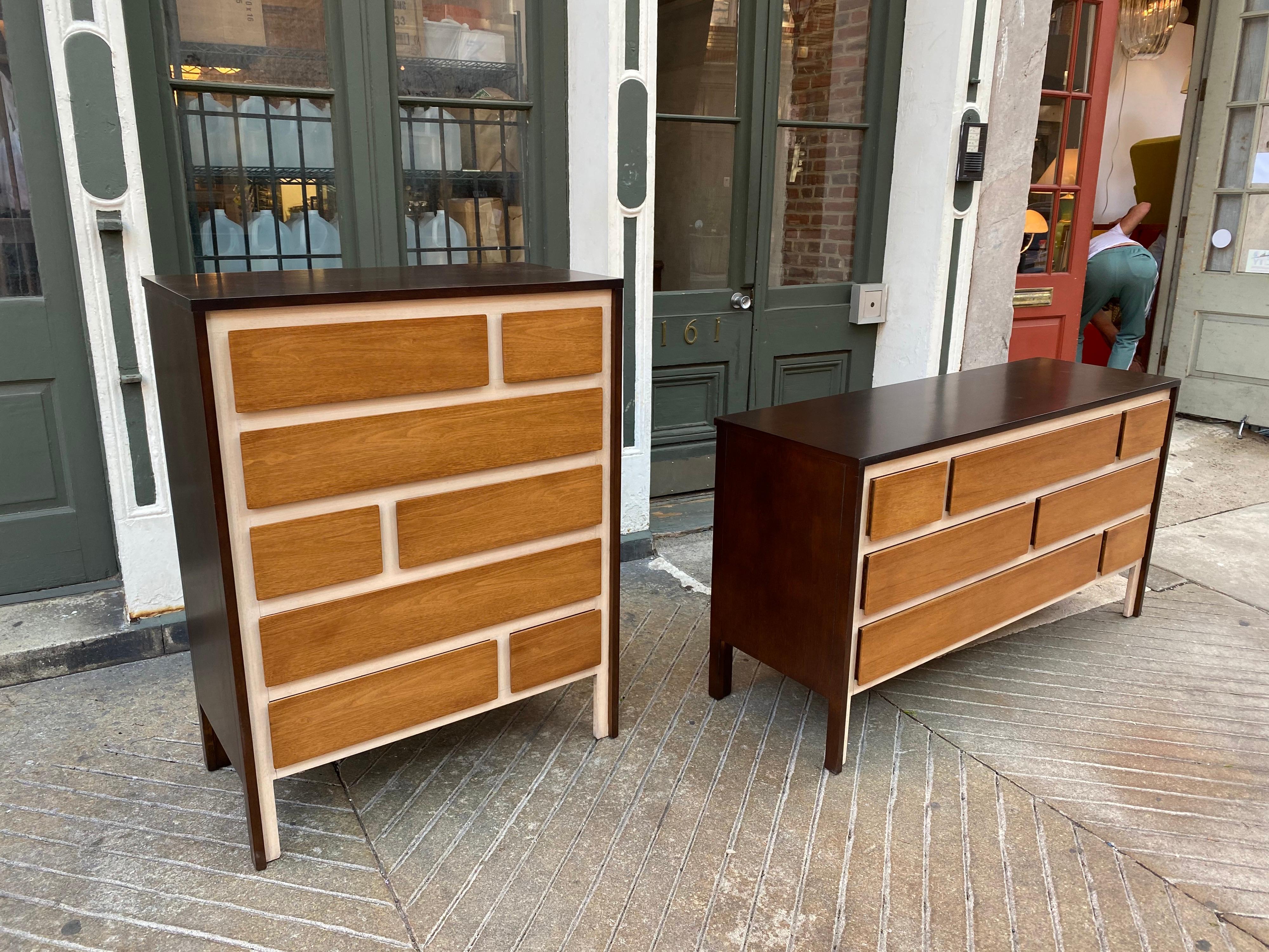 Mid-20th Century Henredon Low Dresser in the Style of Gio Ponti