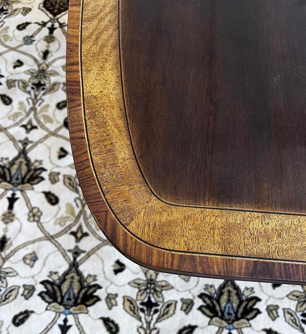 American Henredon Mahogany Banded Inlay Double Pedestal Expandable Dining Room Table