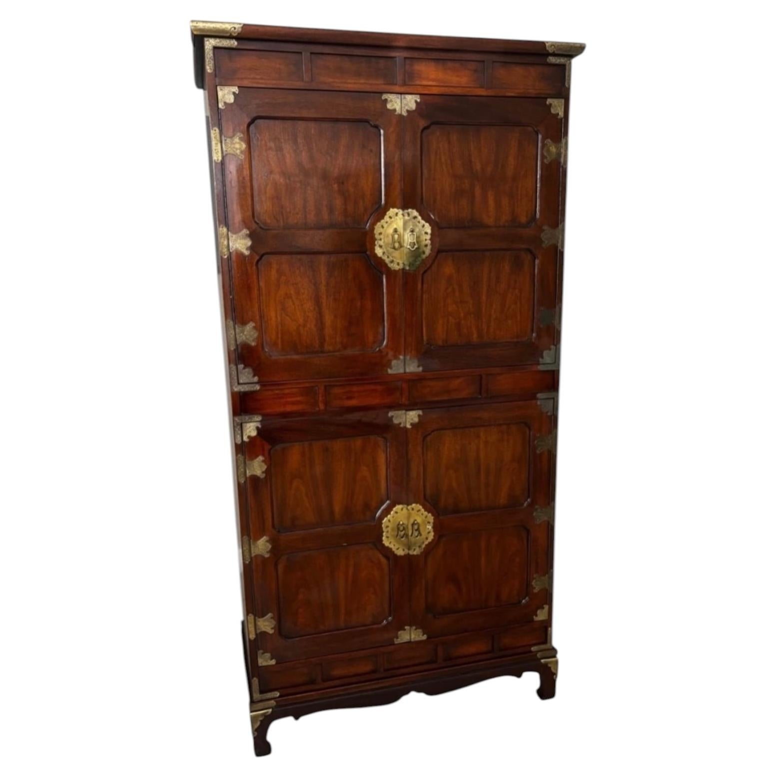 Henredon Mahogany Campaign Tansu Gentleman’s Chest For Sale