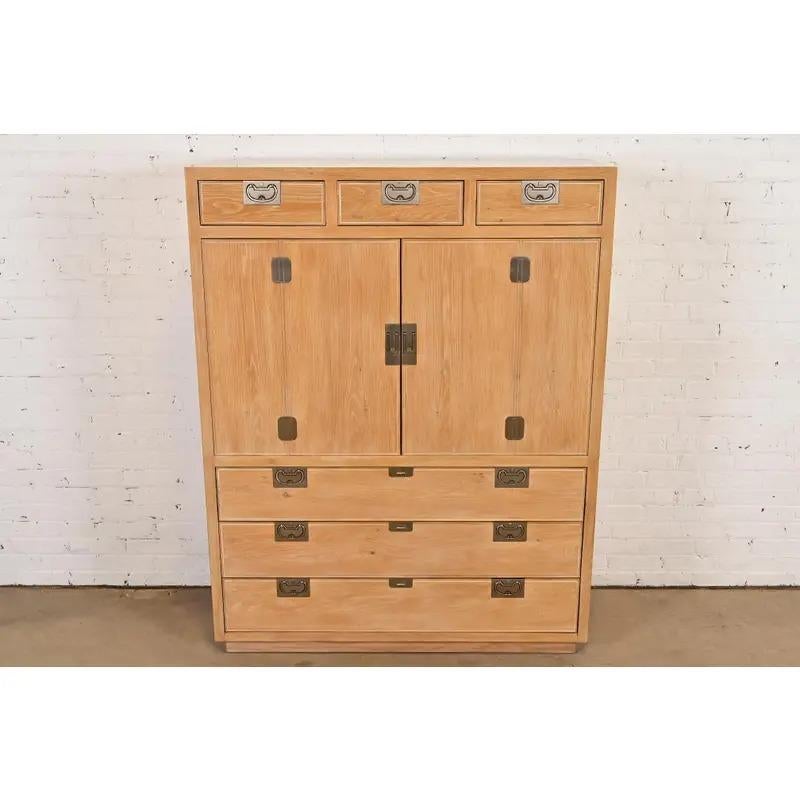 Americano Comò armadietto Henredon Mid-Century Hollywood Regency, CIRCA ANNI '70 in vendita