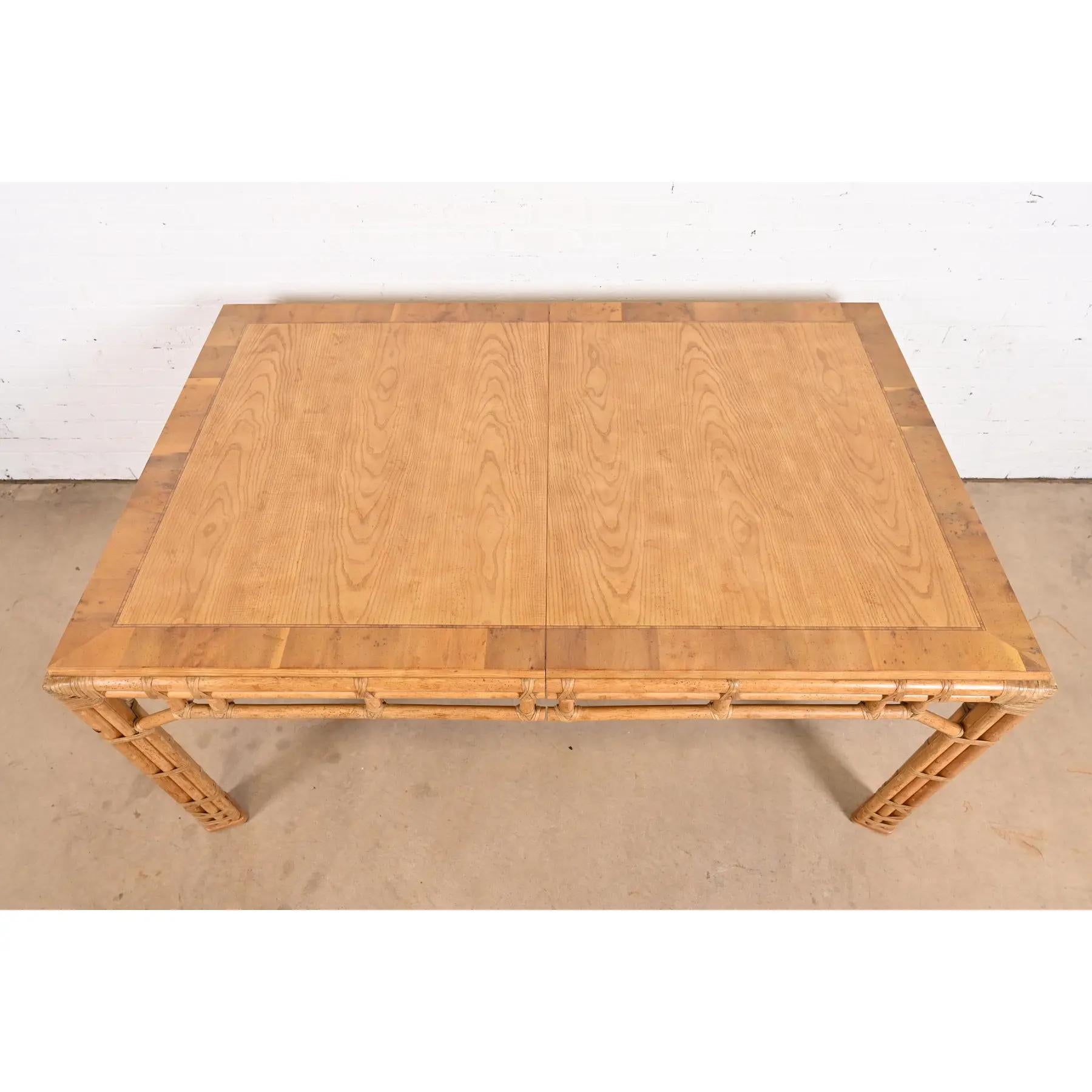 Mesa de comedor extensible de bambú Henredon Mid-Century Hollywood Regency, circa 1970 en venta 3