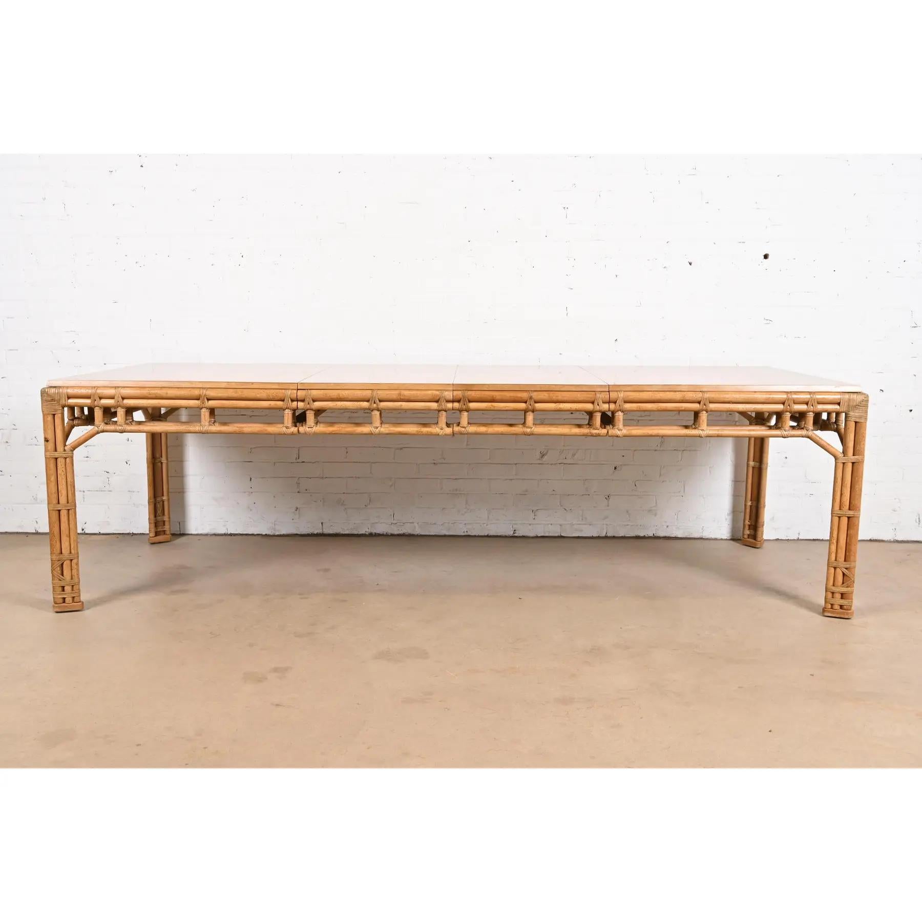 Mesa de comedor extensible de bambú Henredon Mid-Century Hollywood Regency, circa 1970 Estadounidense en venta