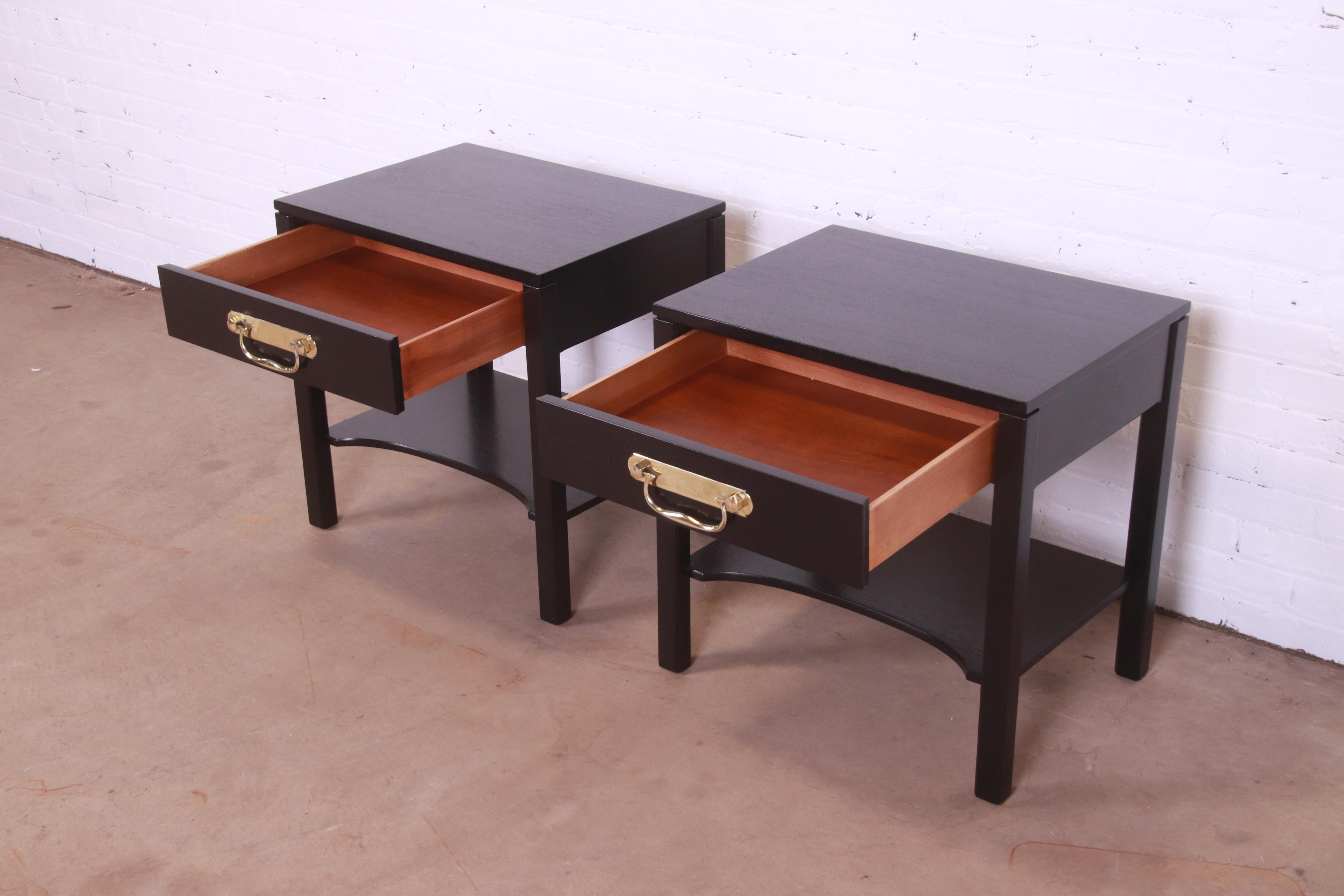 Henredon Mid-Century Hollywood Regency Black Lacquered Nightstands, Refinished 2