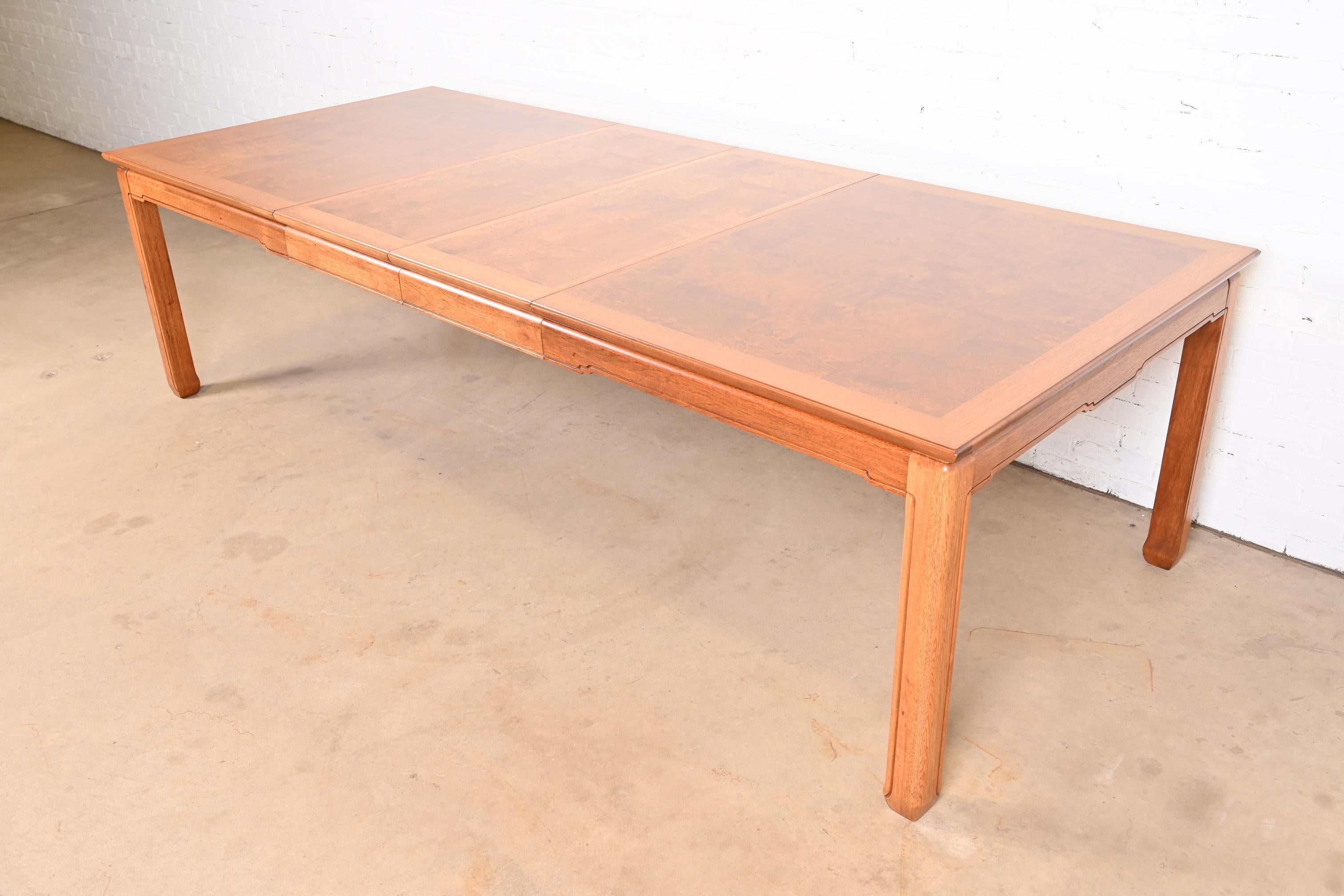 Late 20th Century Henredon Mid-Century Hollywood Regency Burl Wood Extension Dining Table For Sale