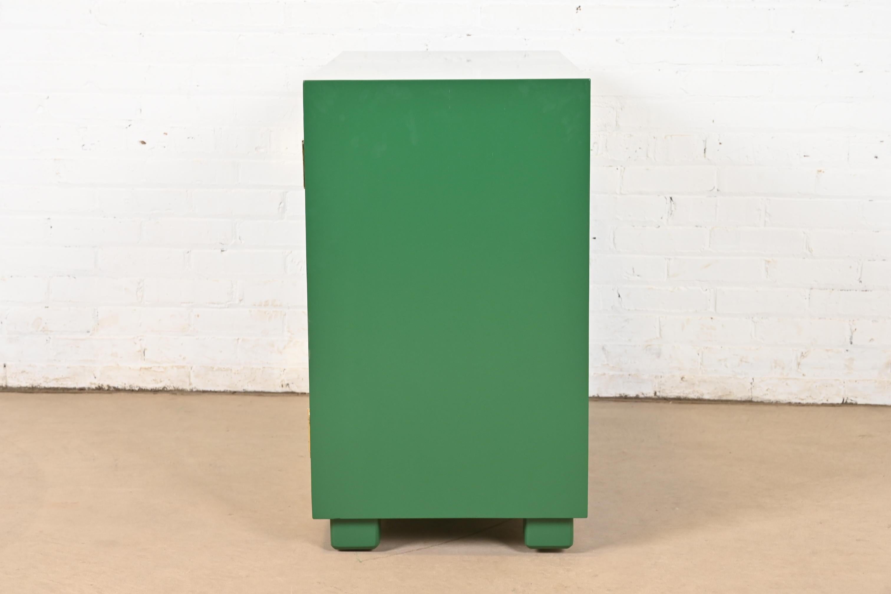 Henredon Mid-Century Hollywood Regency Campaign Bar Cabinet, Newly Refinished 5