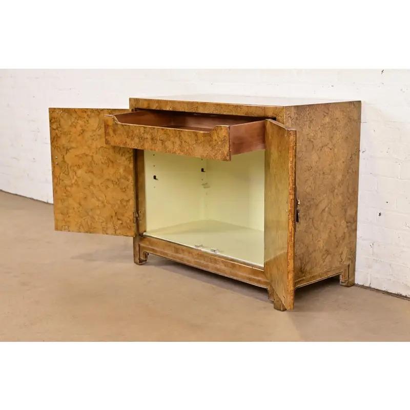 Cabinet da bar Henredon Mid-Century Hollywood Regency Chinoiserie, CIRCA ANNI 70 in vendita 1