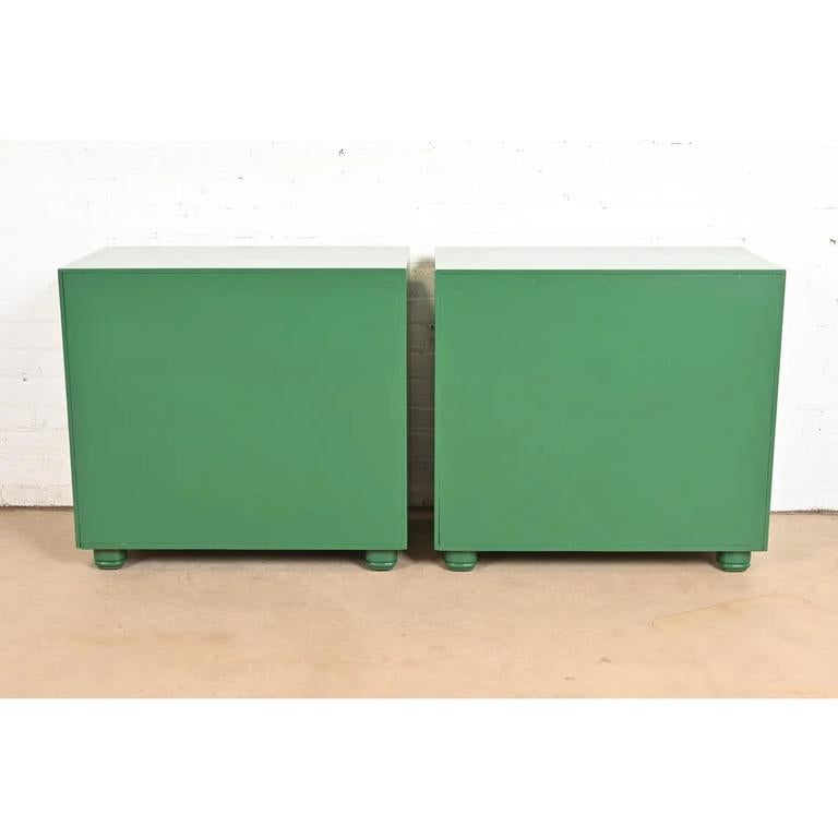 Henredon Mid-Century Hollywood Regency Chinoiserie Bedside Chests, Refinished For Sale 8