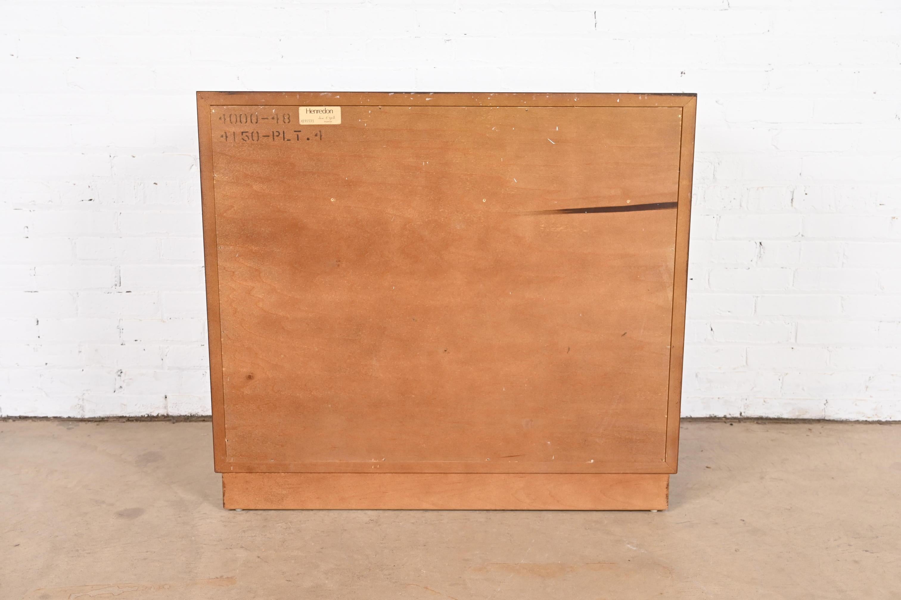 Henredon Mid-Century Hollywood Regency Chinoiserie Carved Walnut Bar Cabinet 3