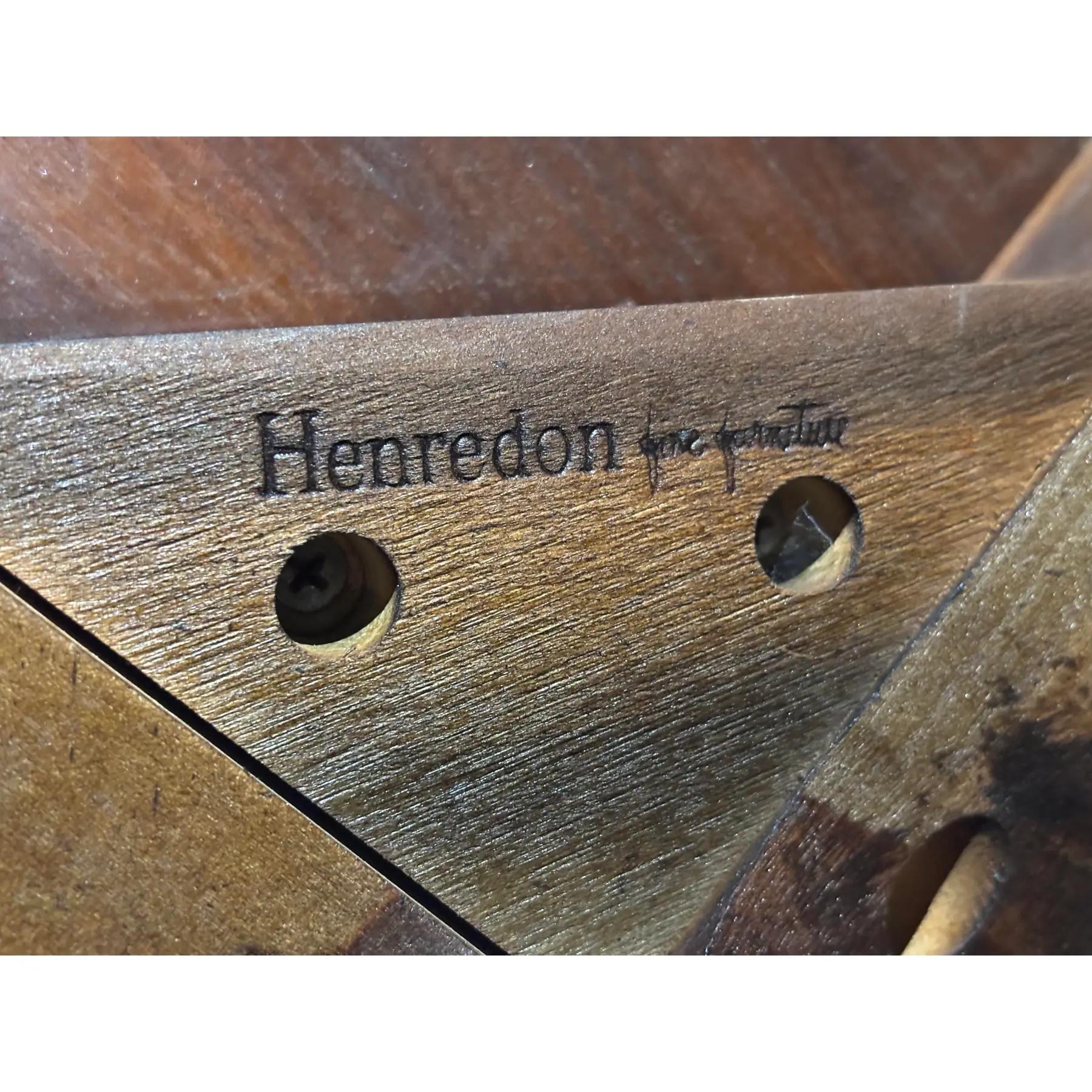 Henredon Mesa de comedor de nogal esculpido con Chinoiserie Hollywood Regency de mediados de siglo en venta 5