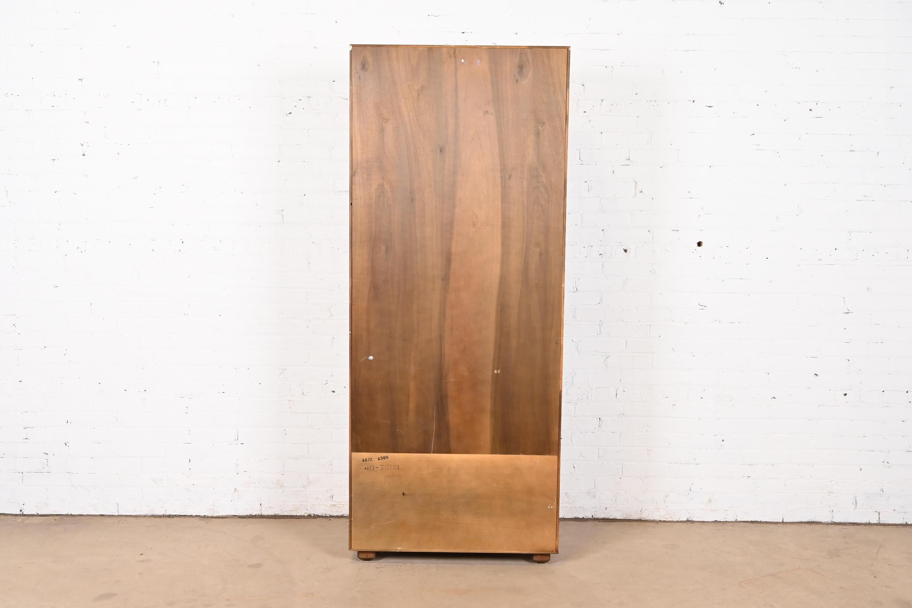 Henredon Mid-Century Modern Campaign Oak Bookcase Cabinet, Circa 1970s 6