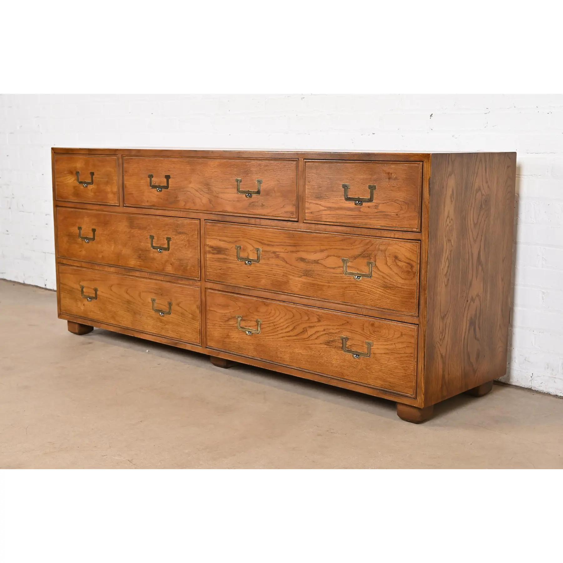 Henredon Mid-Century Modern Campaign Oak Dresser, Circa 1970s In Good Condition In South Bend, IN