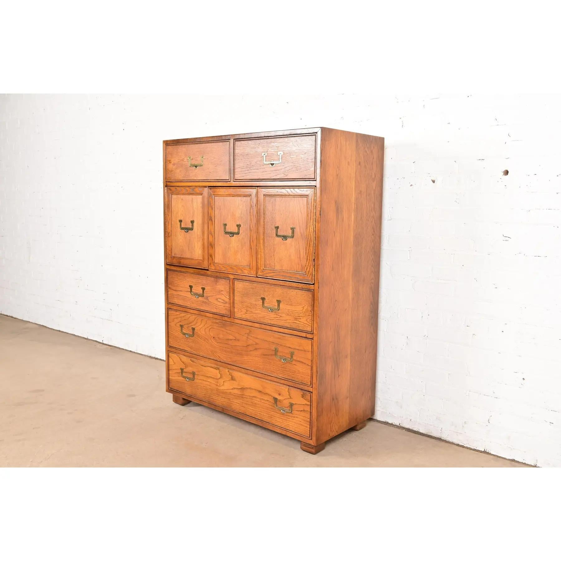 Americano Cassapanca da gentiluomo in Oak Oak, circa anni '70, Henredon, metà del secolo scorso in vendita