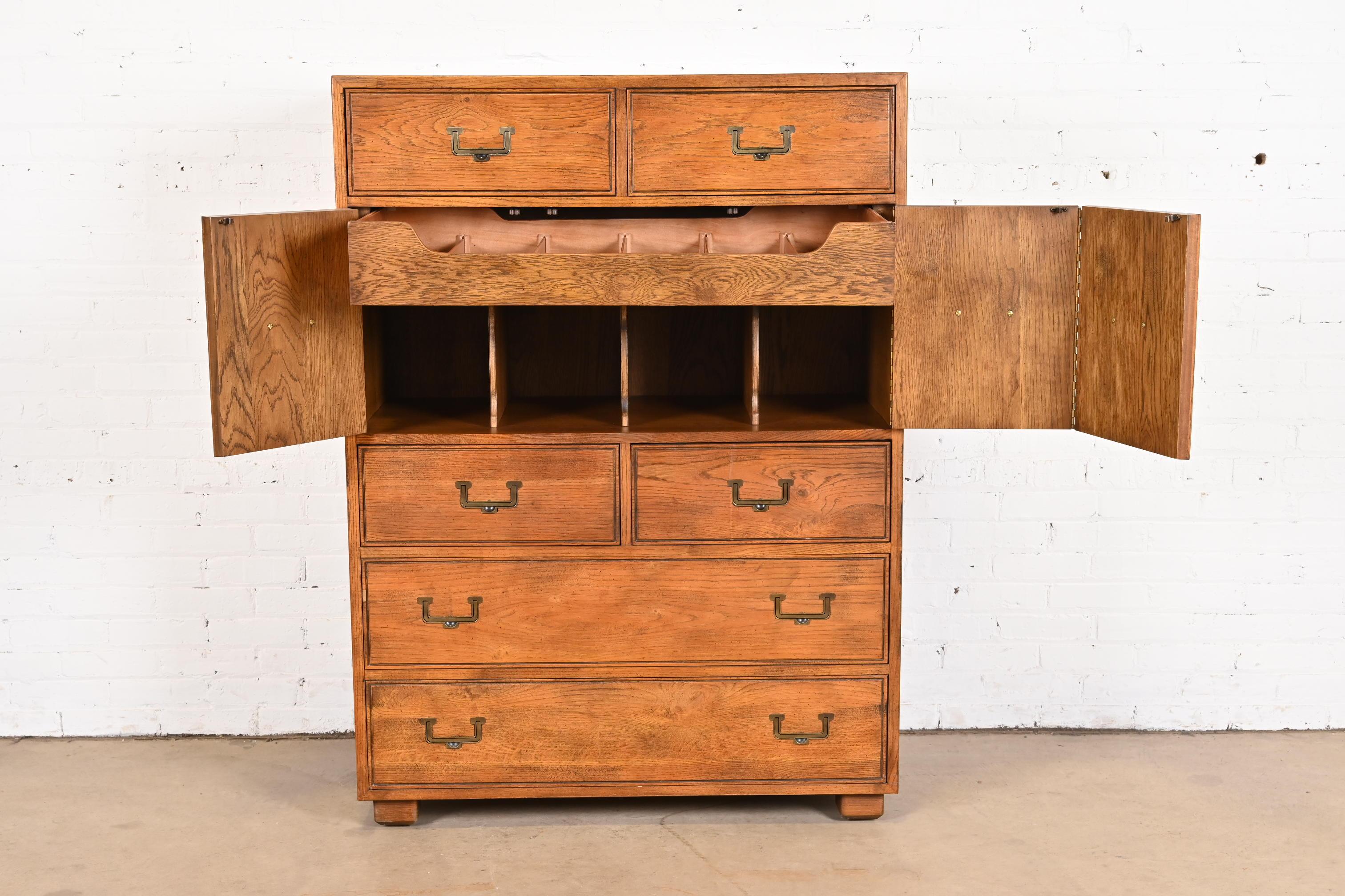 Henredon Mid-Century Modern Campaign Oak Gentleman's Chest 3