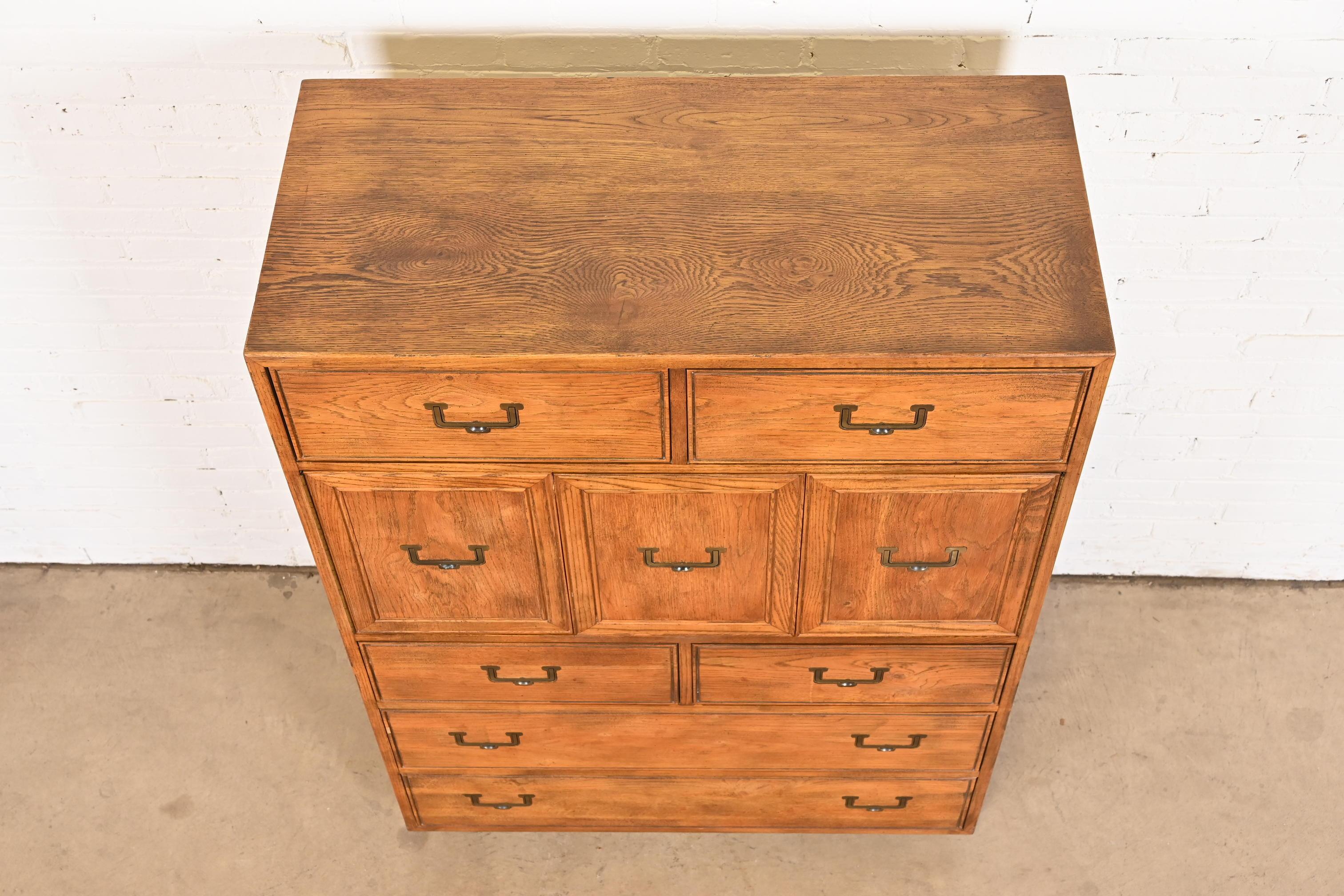 Henredon Mid-Century Modern Campaign Oak Gentleman's Chest 6