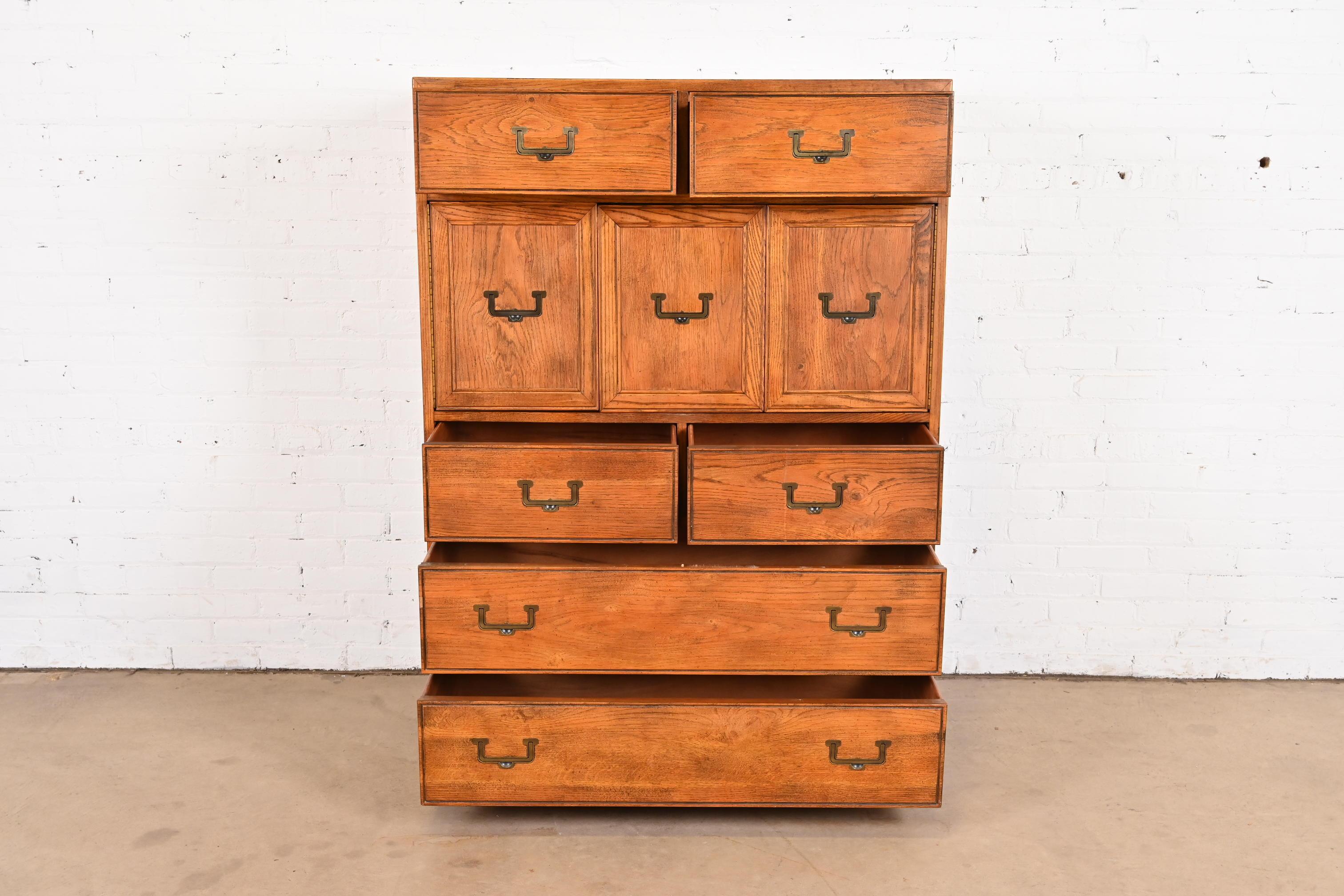 Late 20th Century Henredon Mid-Century Modern Campaign Oak Gentleman's Chest