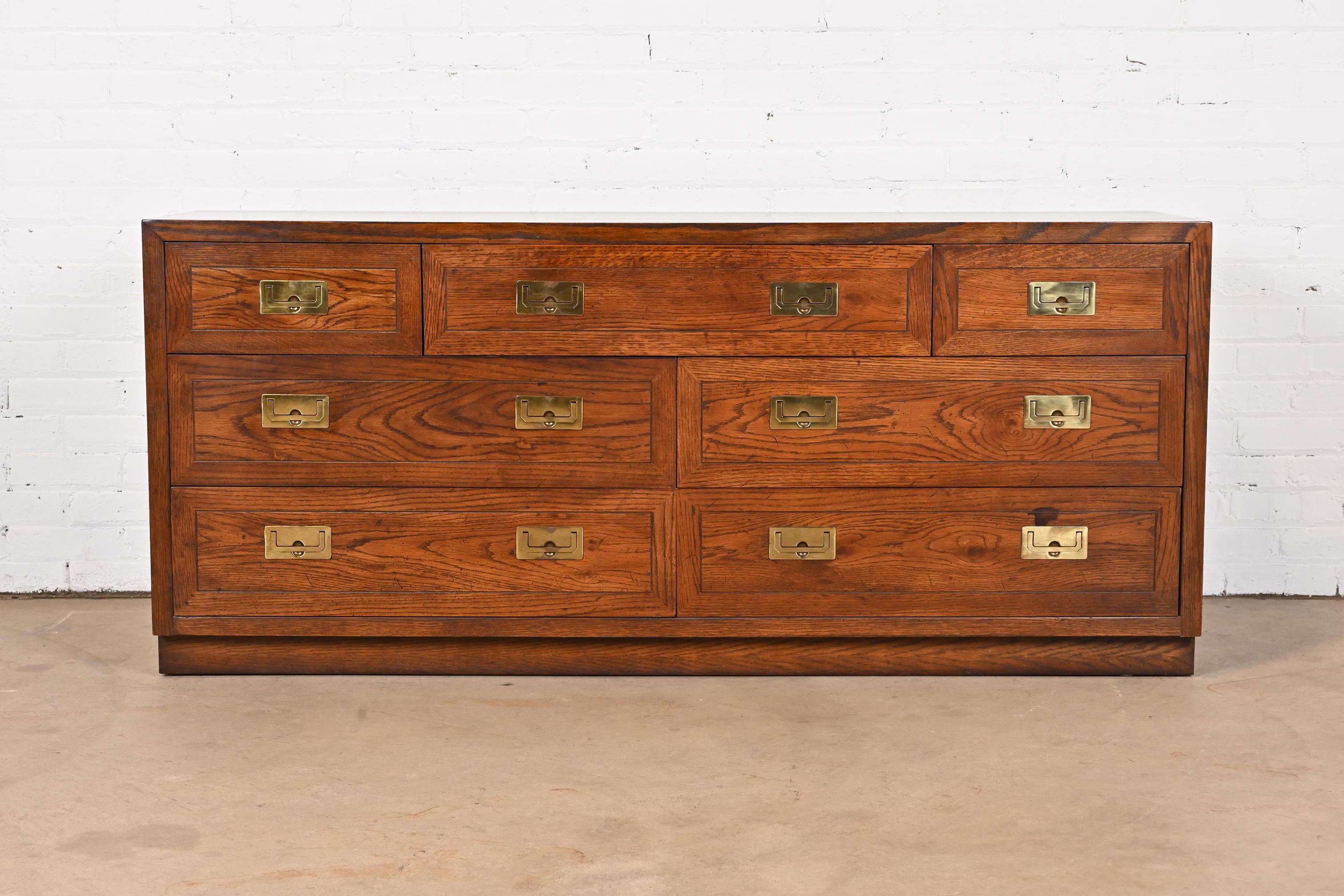 Henredon Mid-Century Modern Campaign Oak Long Dresser In Good Condition In South Bend, IN