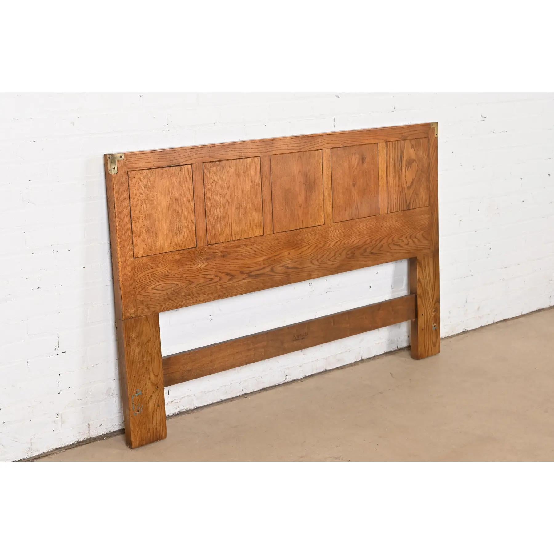 Late 20th Century Henredon Mid-Century Modern Campaign Oak Queen Size Headboard, Circa 1970s For Sale