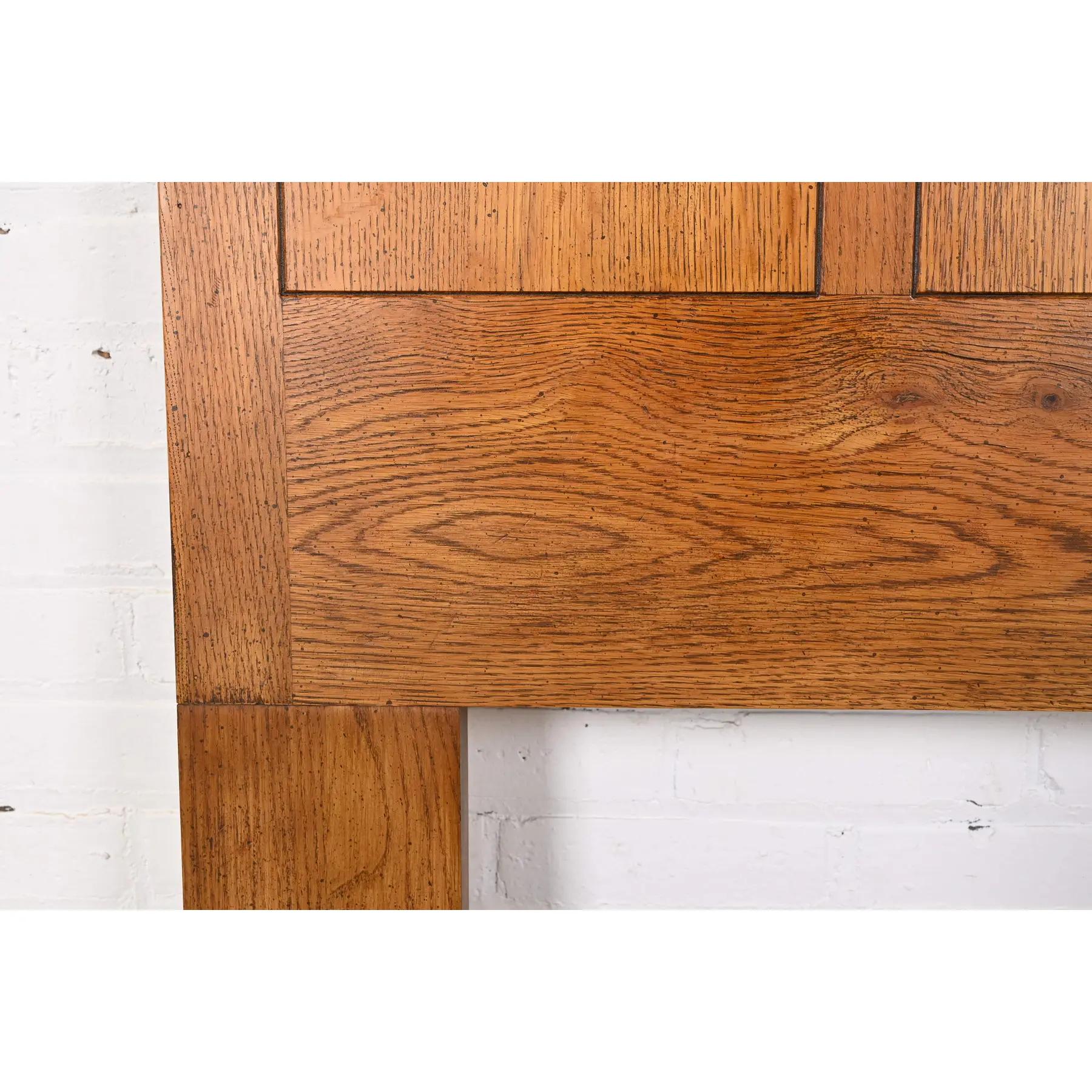 Henredon Mid-Century Modern Campaign Oak Queen Size Headboard, Circa 1970s For Sale 1