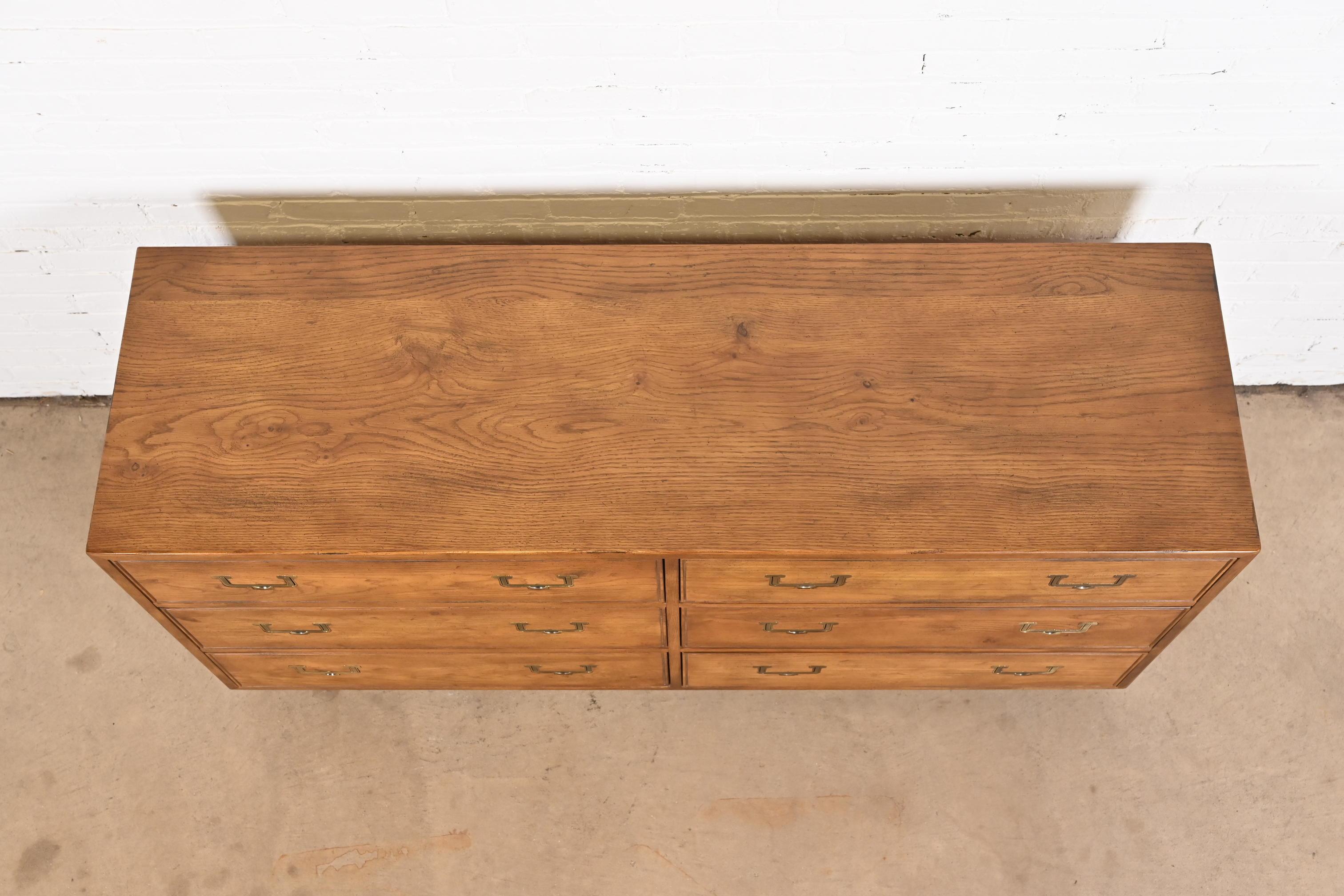 Henredon Mid-Century Modern Campaign Oak Six-Drawer Dresser, circa 1970s 7