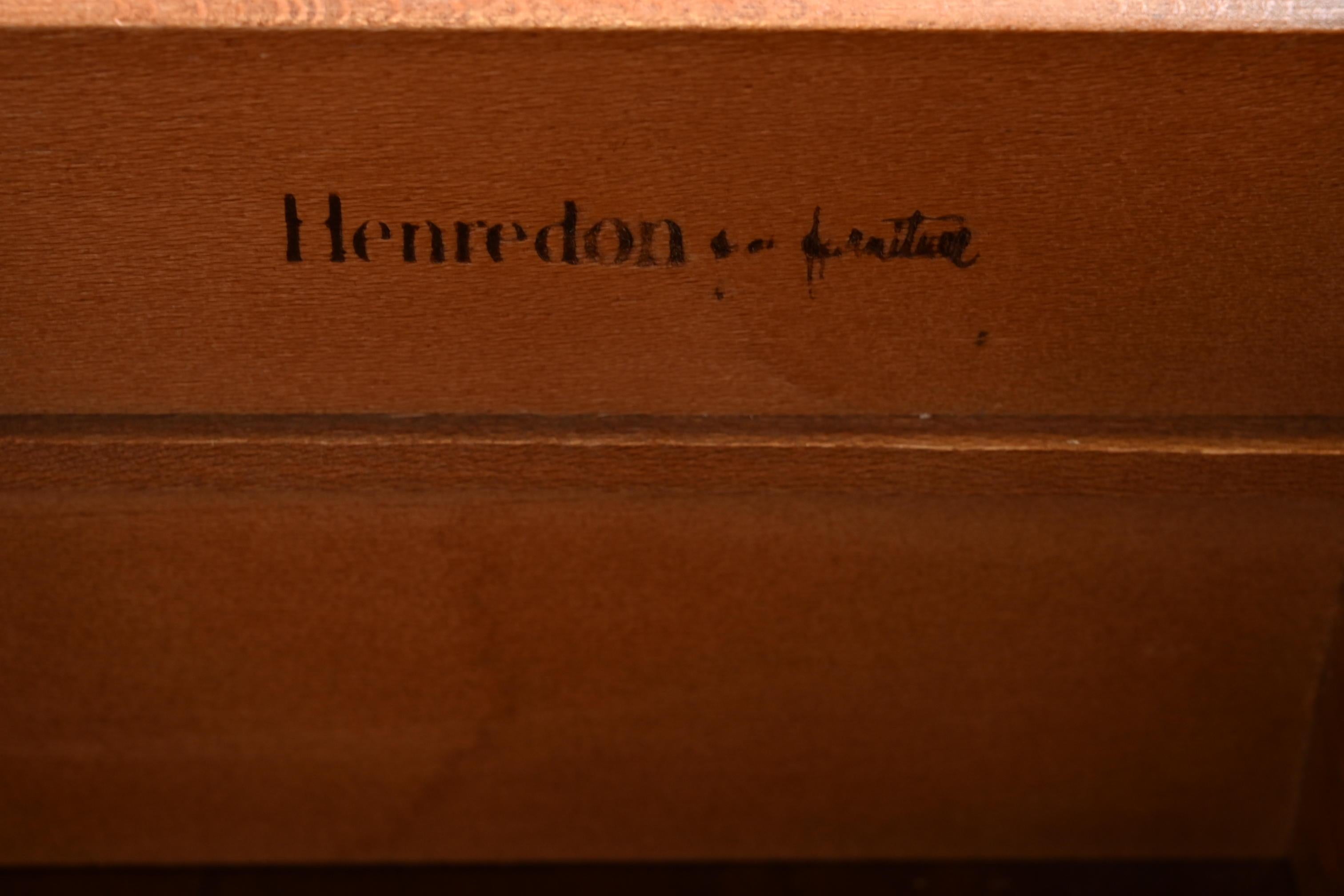 Henredon Mid-Century Modern Hollywood Regency Campaign Oak Long Dresser, 1970s For Sale 3