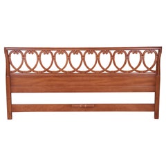 Henredon Mid-Century Modern Hollywood Regency Walnut King Size Headboard, 1960s