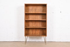 Henredon Mid-Century Modern Oak Bookcase on Hairpin Legs, Circa 1970s