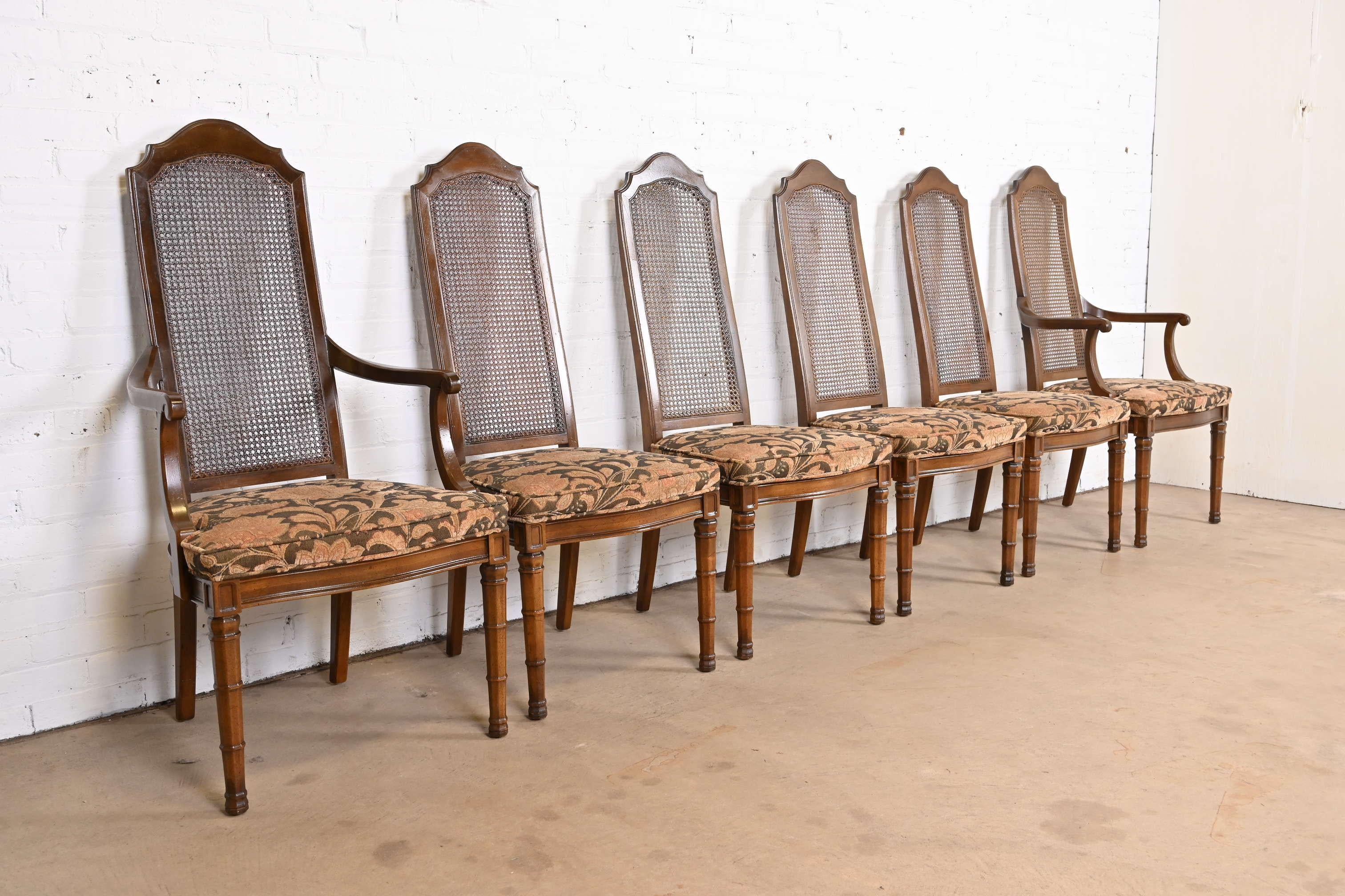 Henredon Mid-Century Modern Walnut and Cane High Back Dining Chairs, Set of Six In Good Condition For Sale In South Bend, IN