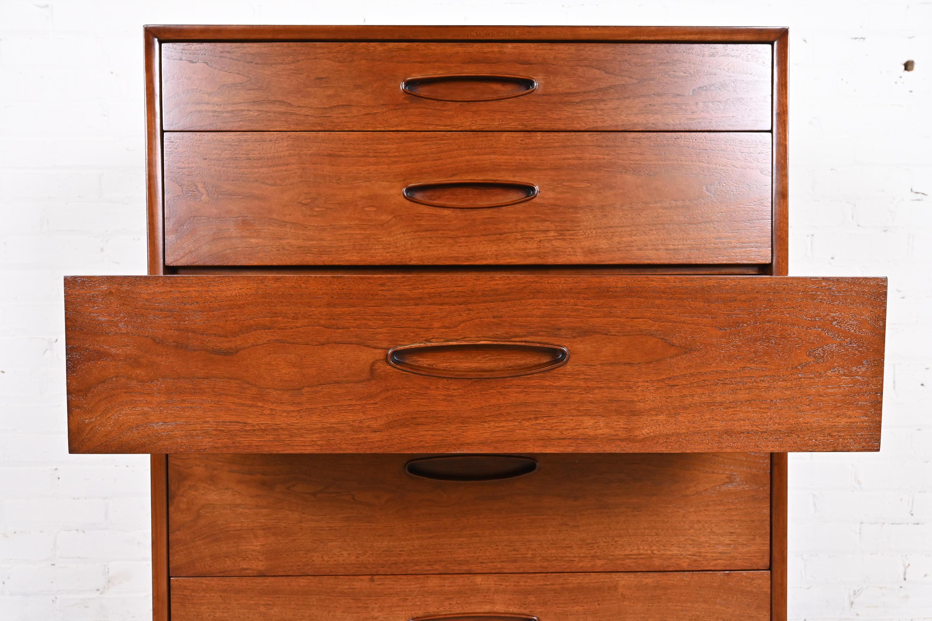 Henredon Mid-Century Modern Walnut Highboy Dresser, Newly Refinished 6