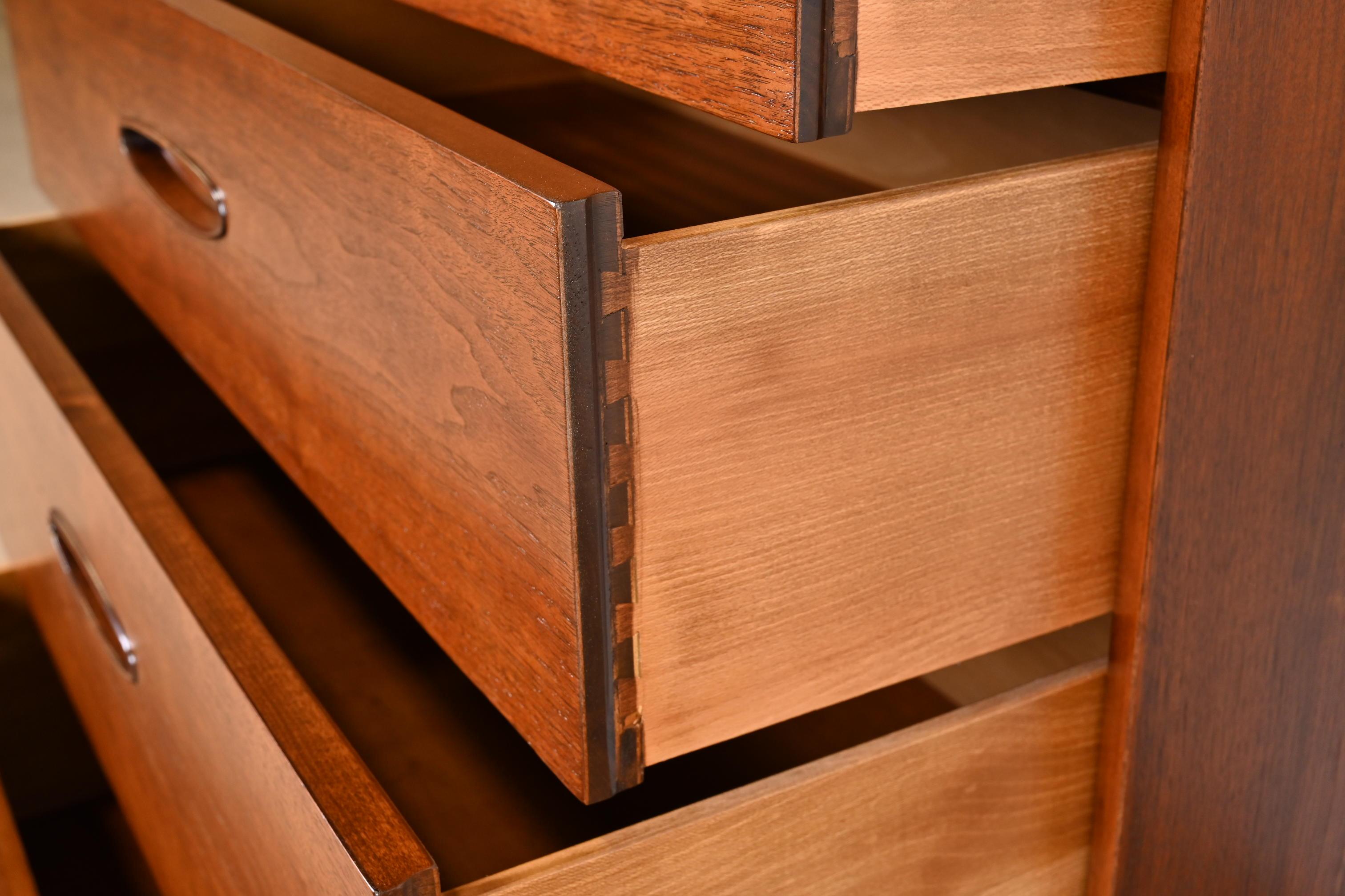 Henredon Mid-Century Modern Walnut Highboy Dresser, Newly Refinished 8