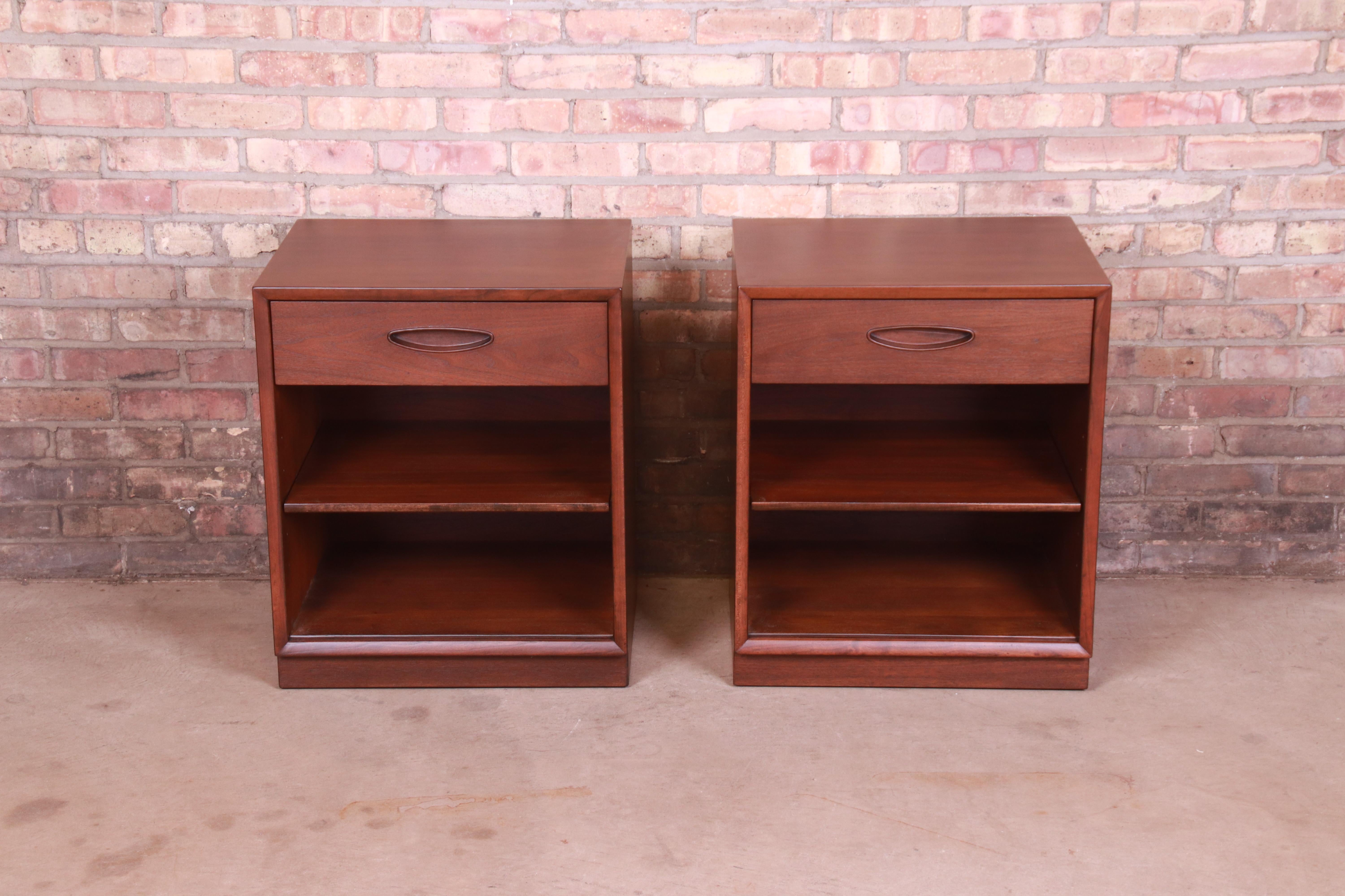 American Henredon Mid-Century Modern Walnut Nightstands, Newly Refinished