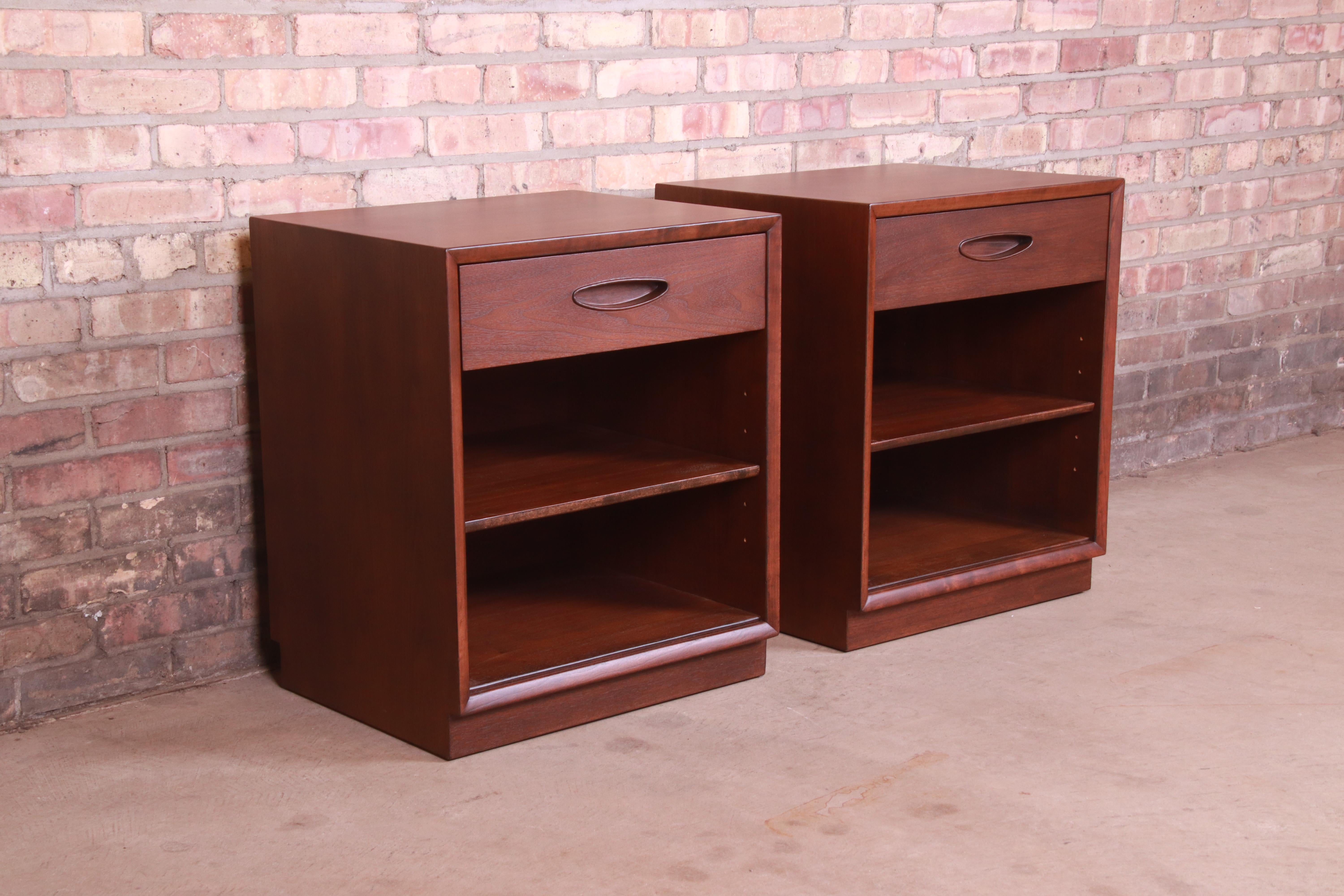 Henredon Mid-Century Modern Walnut Nightstands, Newly Refinished 1