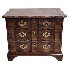 Henredon Mid-Century Stained Oak Blockfront Bedside Chest / Nightstand