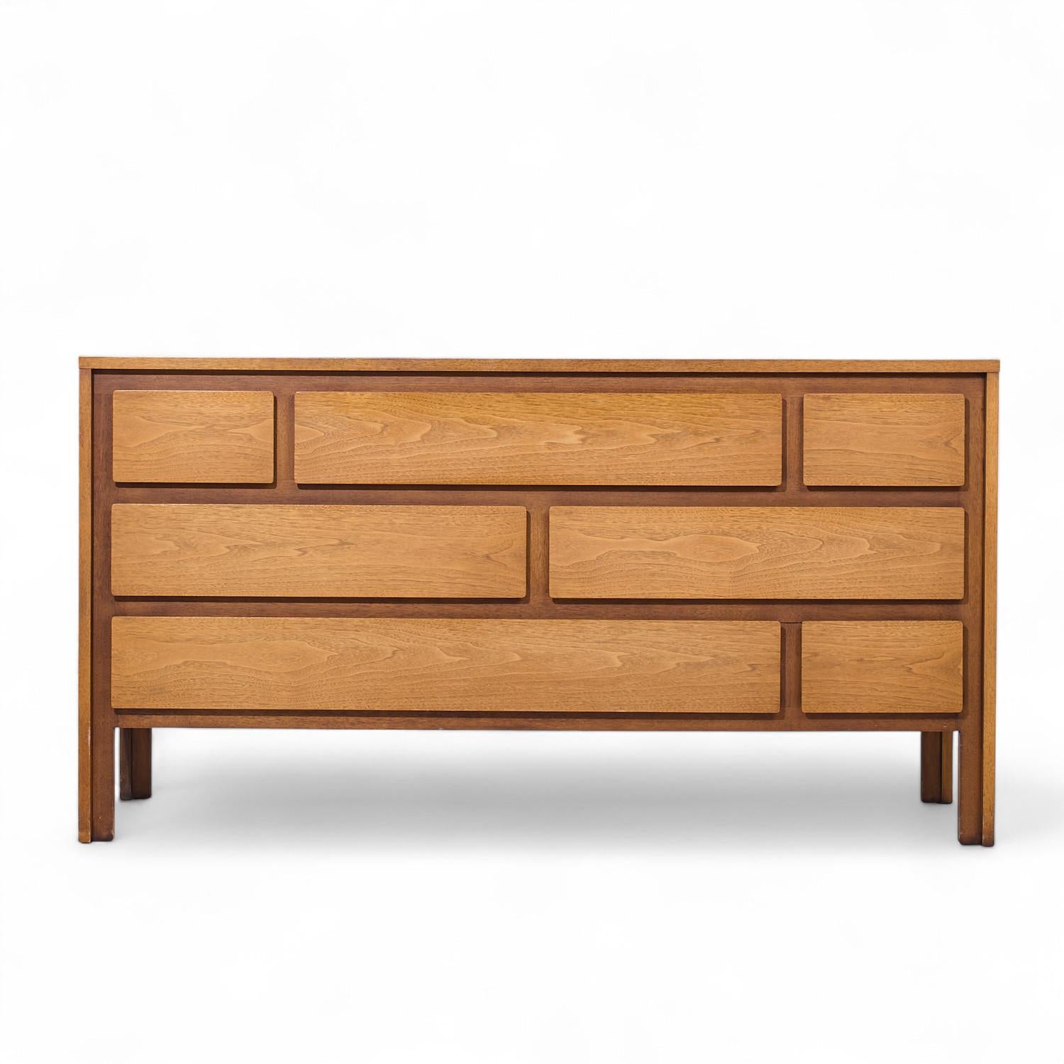 Henredon Mid Century Walnut Lowboy Dresser

This lowboy measures: 60 wide x 19 deep x 32 inches high

We take our photos in a controlled lighting studio to show as much detail as possible. We do not Photoshop out blemishes.

This item is sold in the