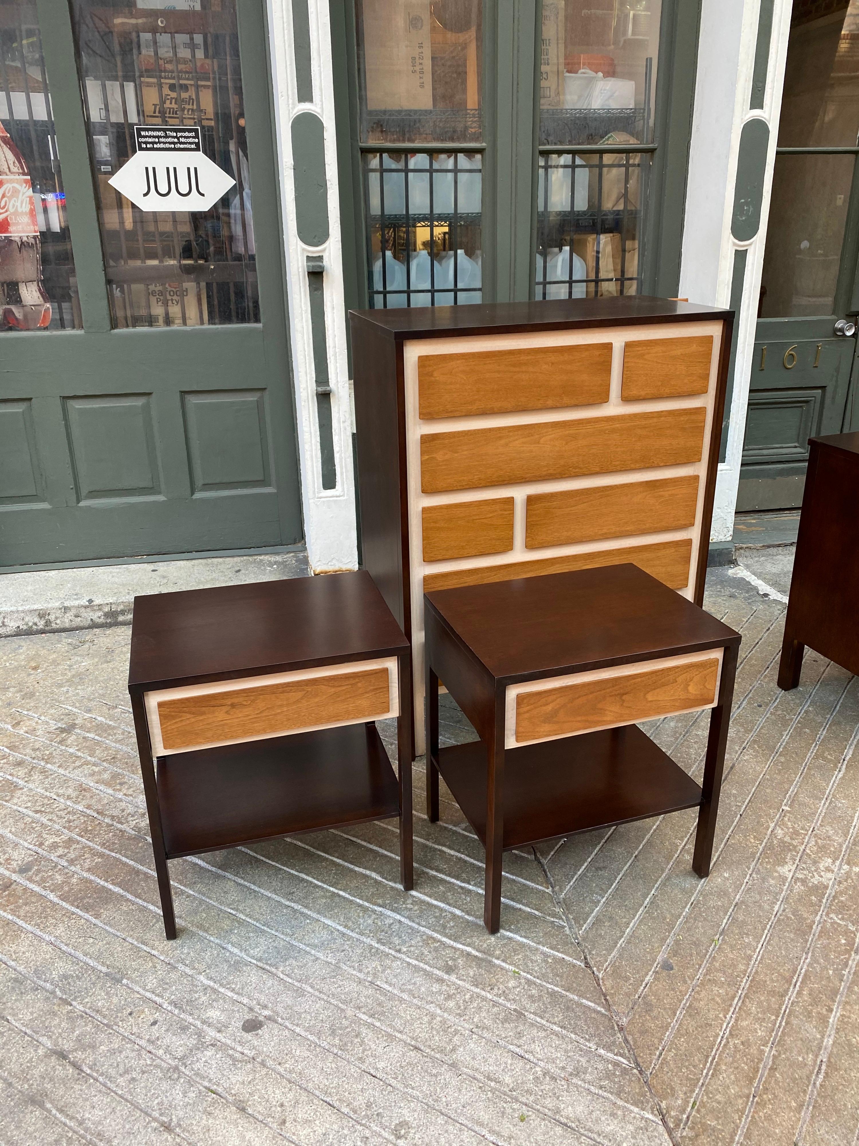 Henredon Nightstands Inspired by Gio Ponti In Good Condition In Philadelphia, PA