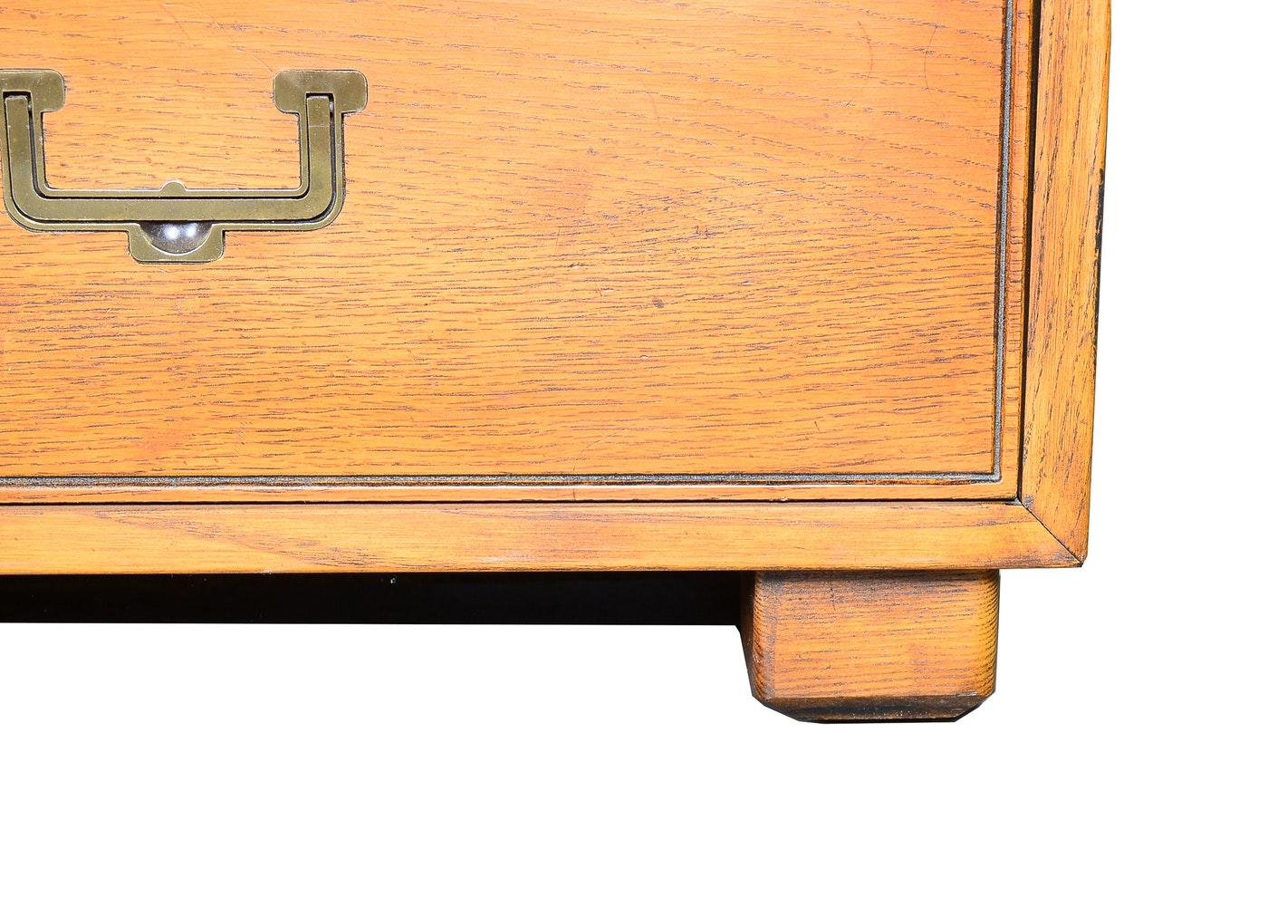 Late 20th Century Henredon Nine-Drawer Campaign Style Dresser For Sale