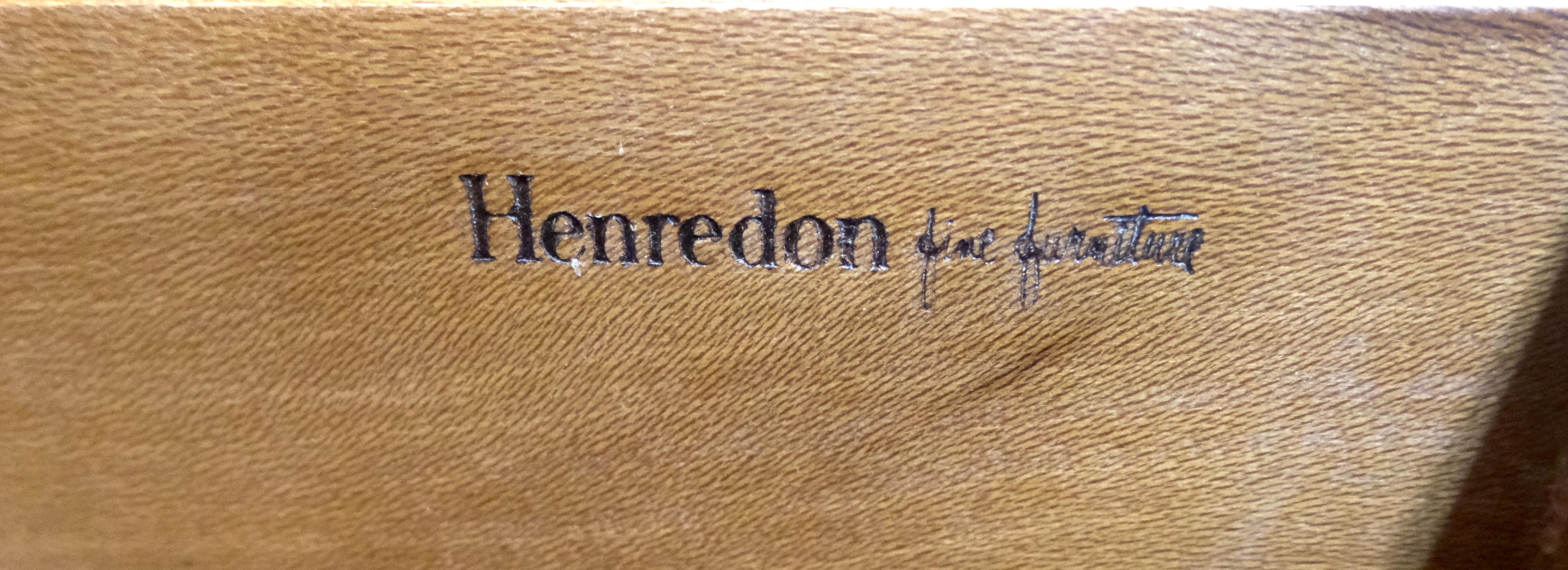 Laccato Henredon Oak Armadio da stiro con cassettiera, molto capiente MINT in vendita