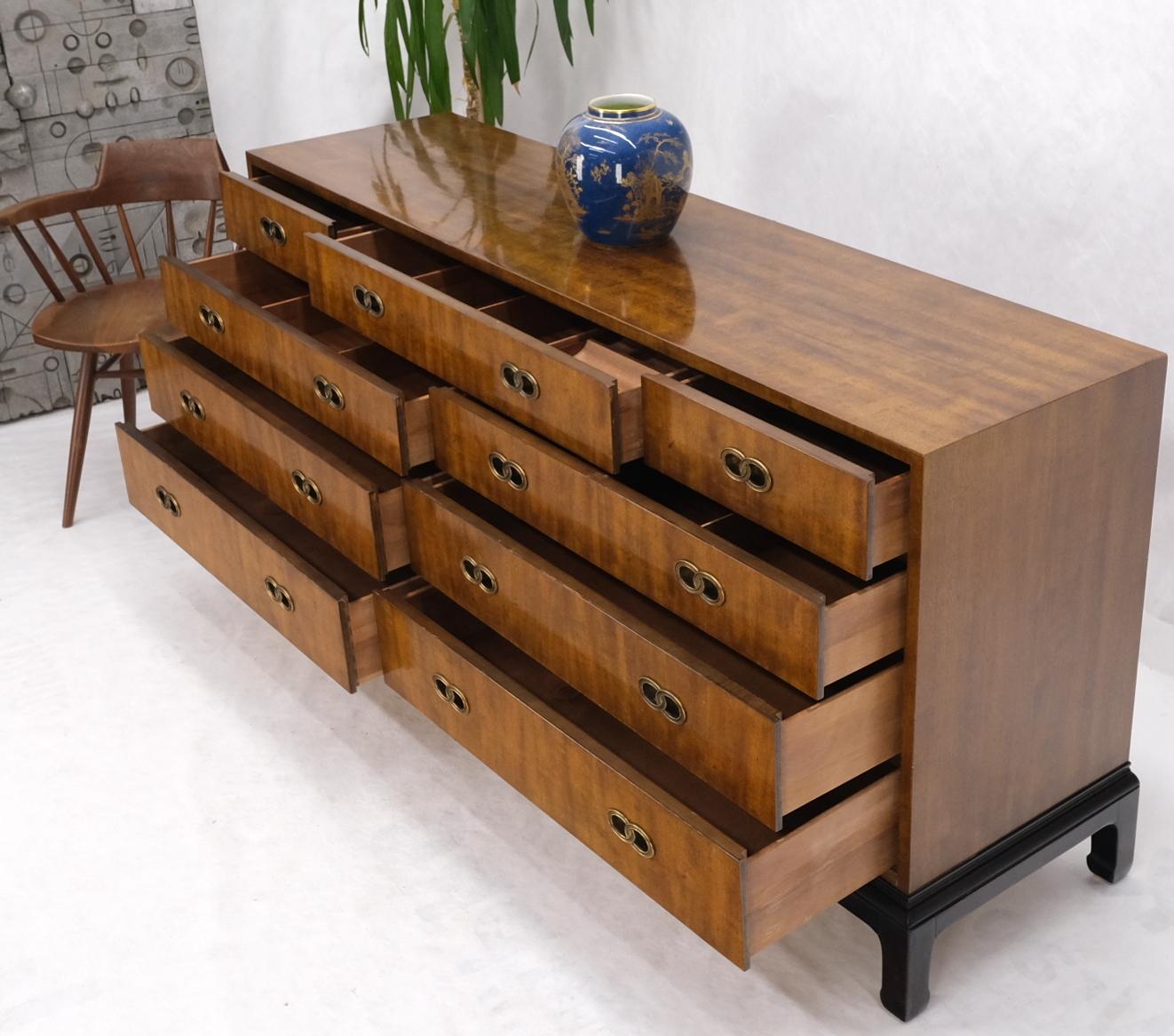 Ebonised bracket style base 9 drawers Mid-Century Modern satinwood long dresser credenza by Henredon.