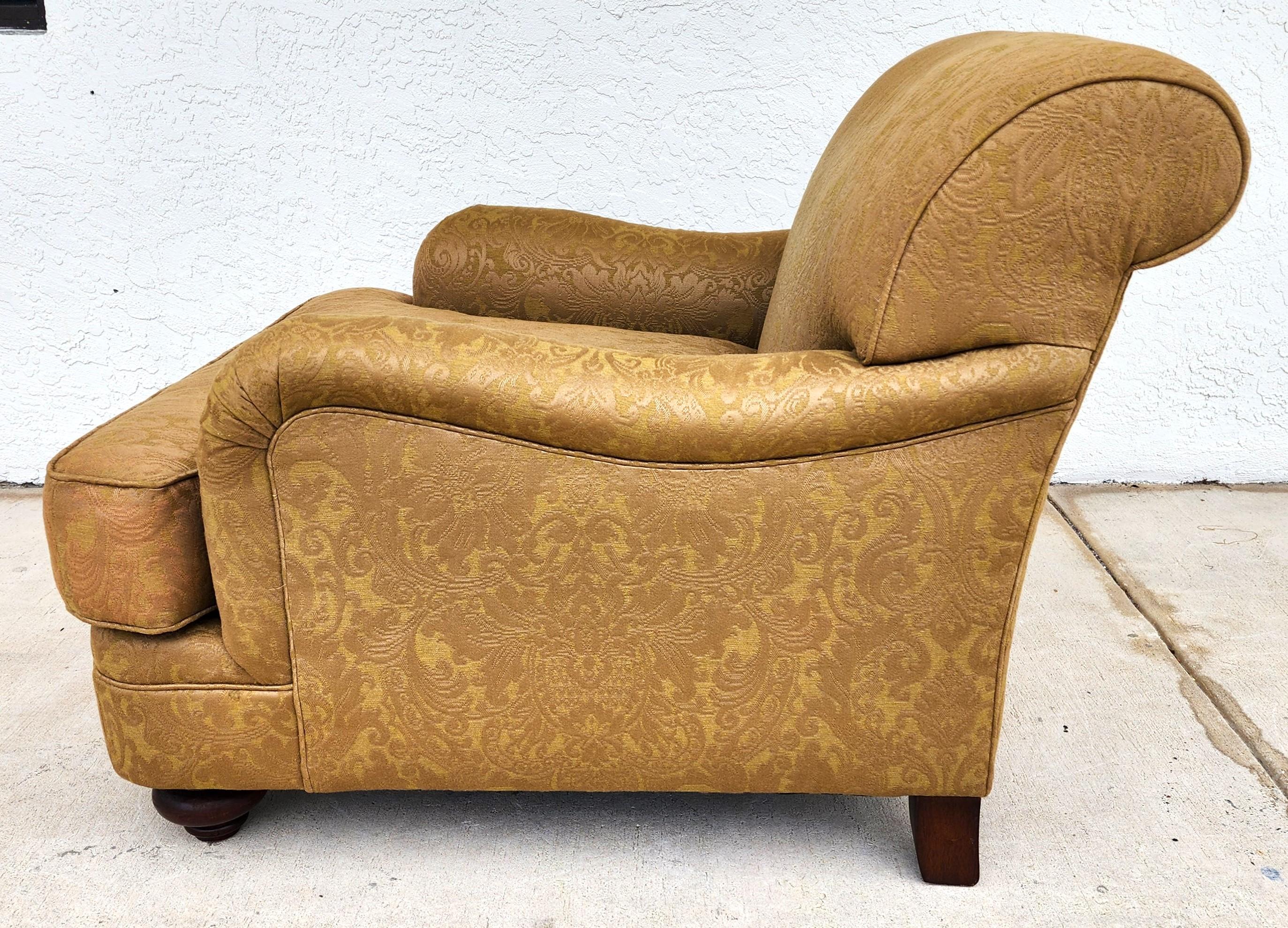 Henredon Oversized Lounge Chair In Good Condition In Lake Worth, FL