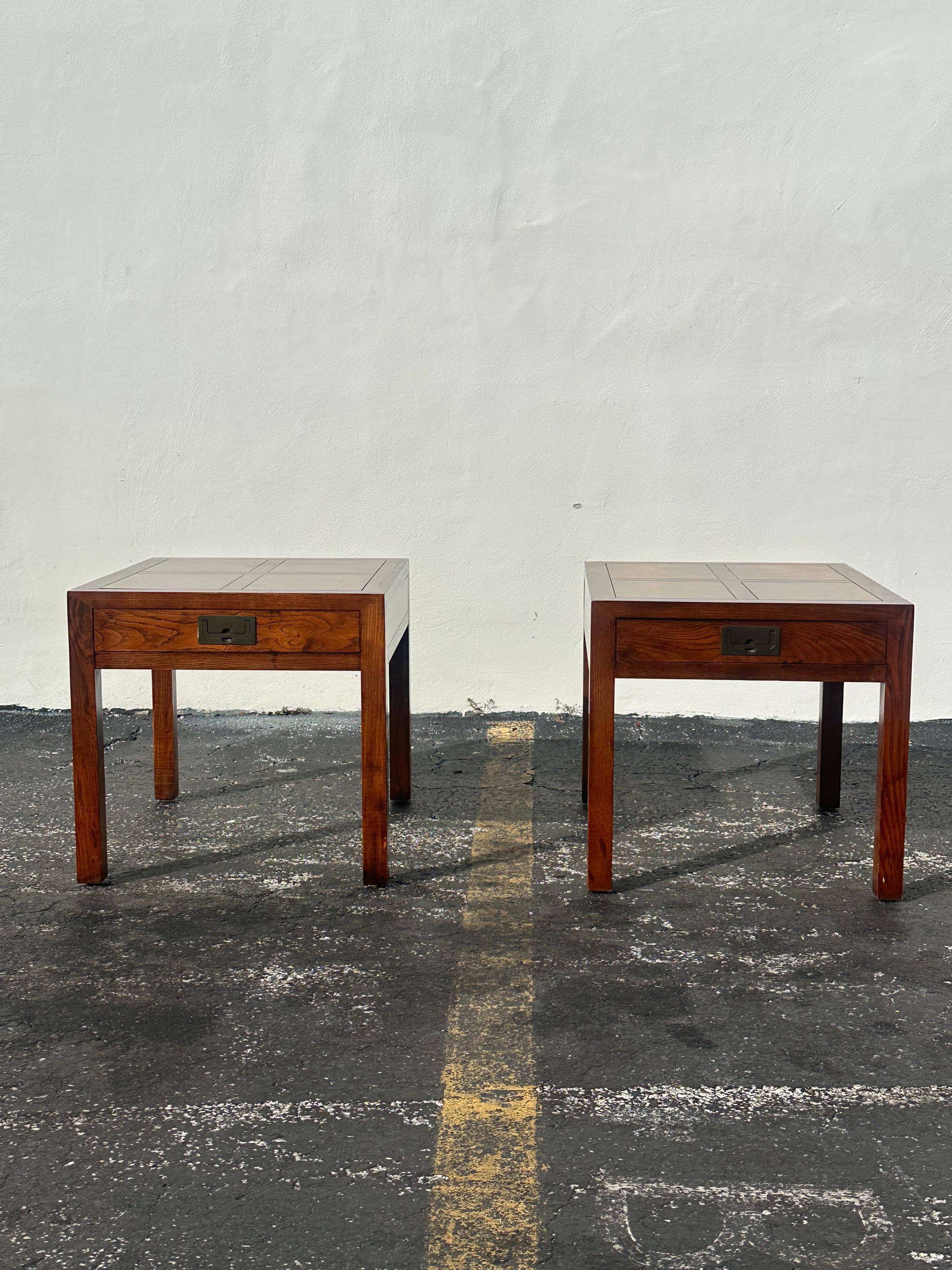 Mid-Century Modern Henredon Parquetry Top Burl Walnut Campaign End Tables, Set of 2 For Sale