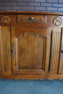 Henredon Pierre Deux Country French Sideboard