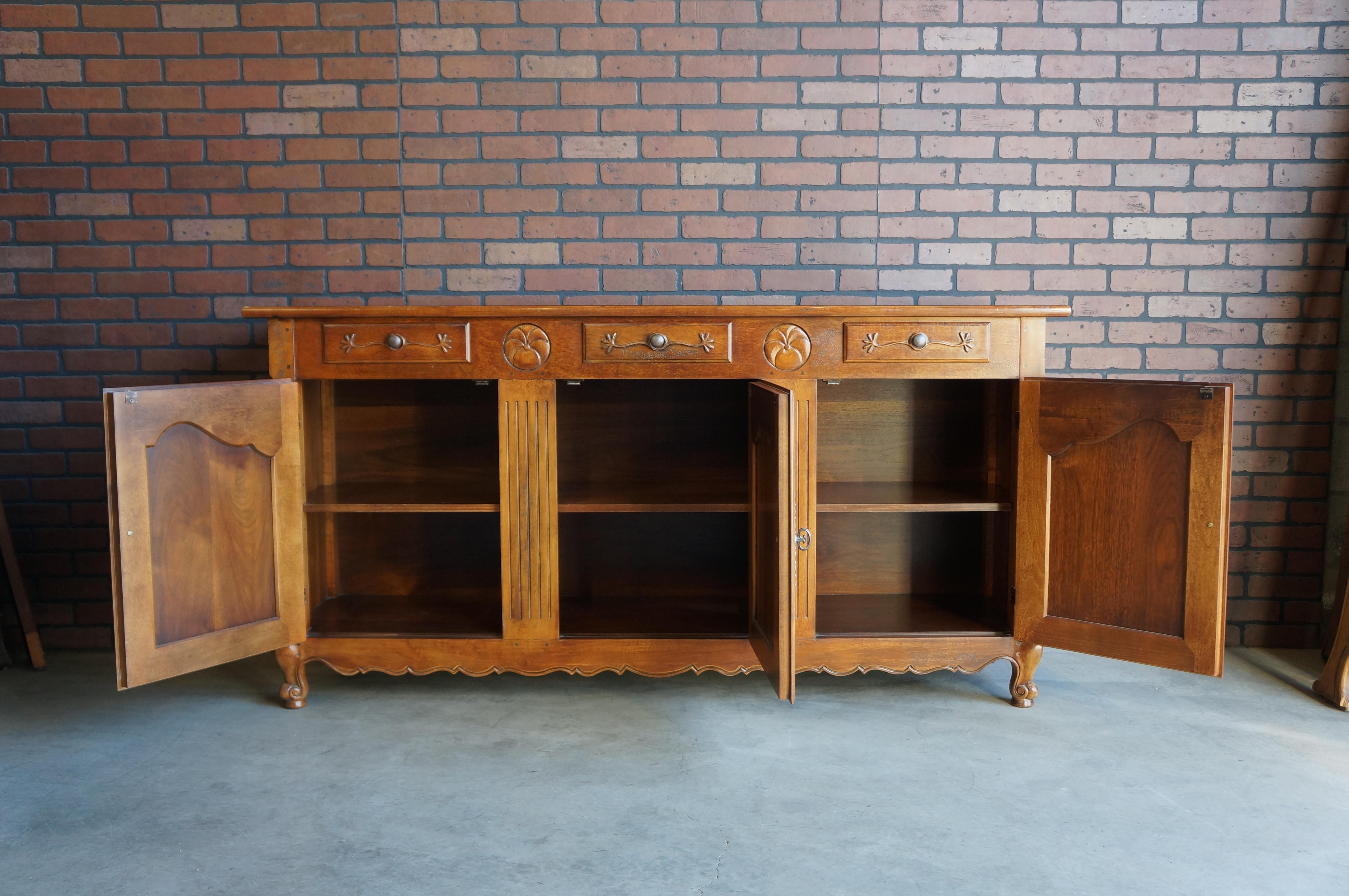 Veneer Henredon Pierre Deux Country French Sideboard For Sale