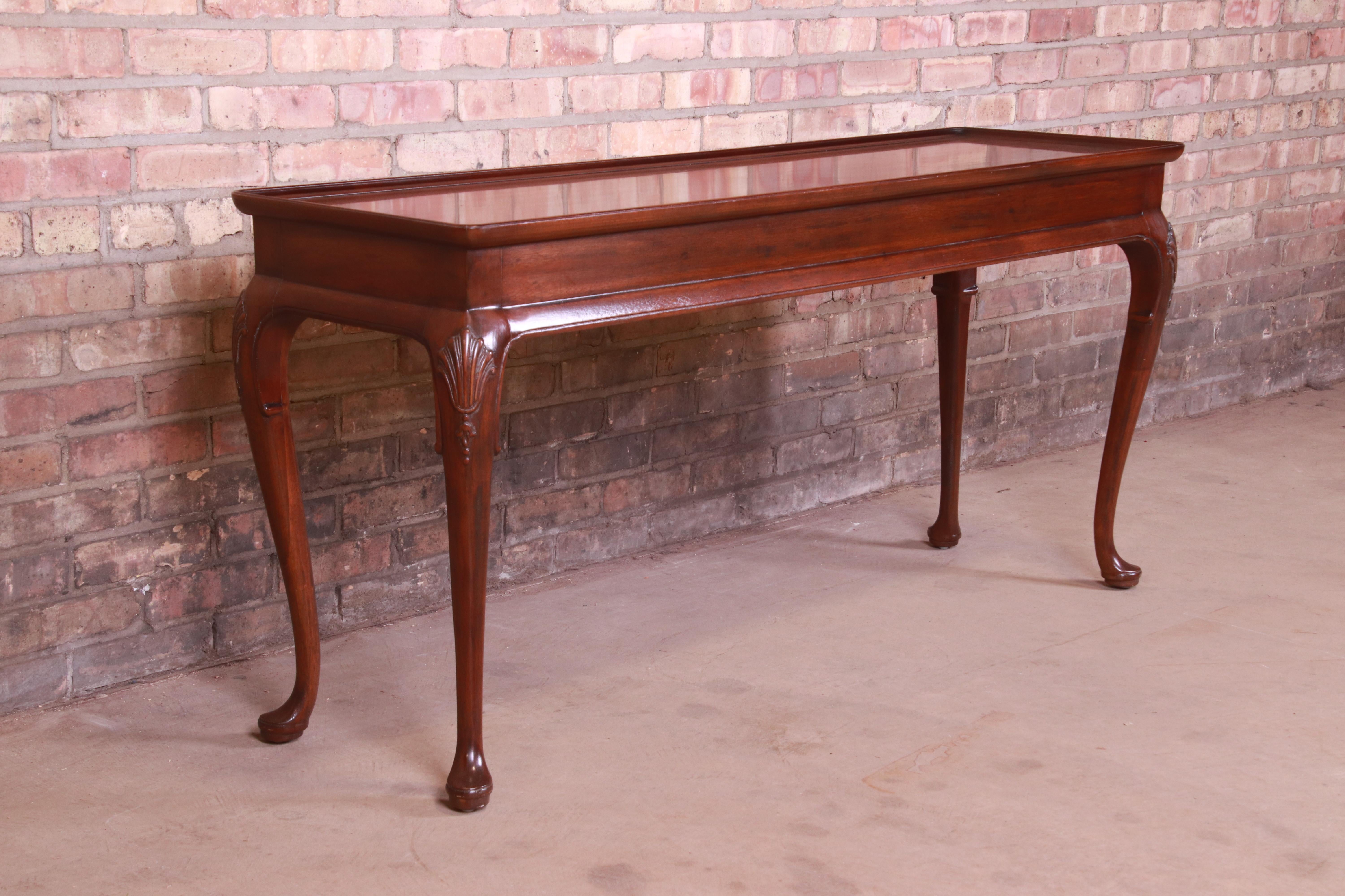 Henredon Queen Anne Mahogany Console or Sofa Table 1