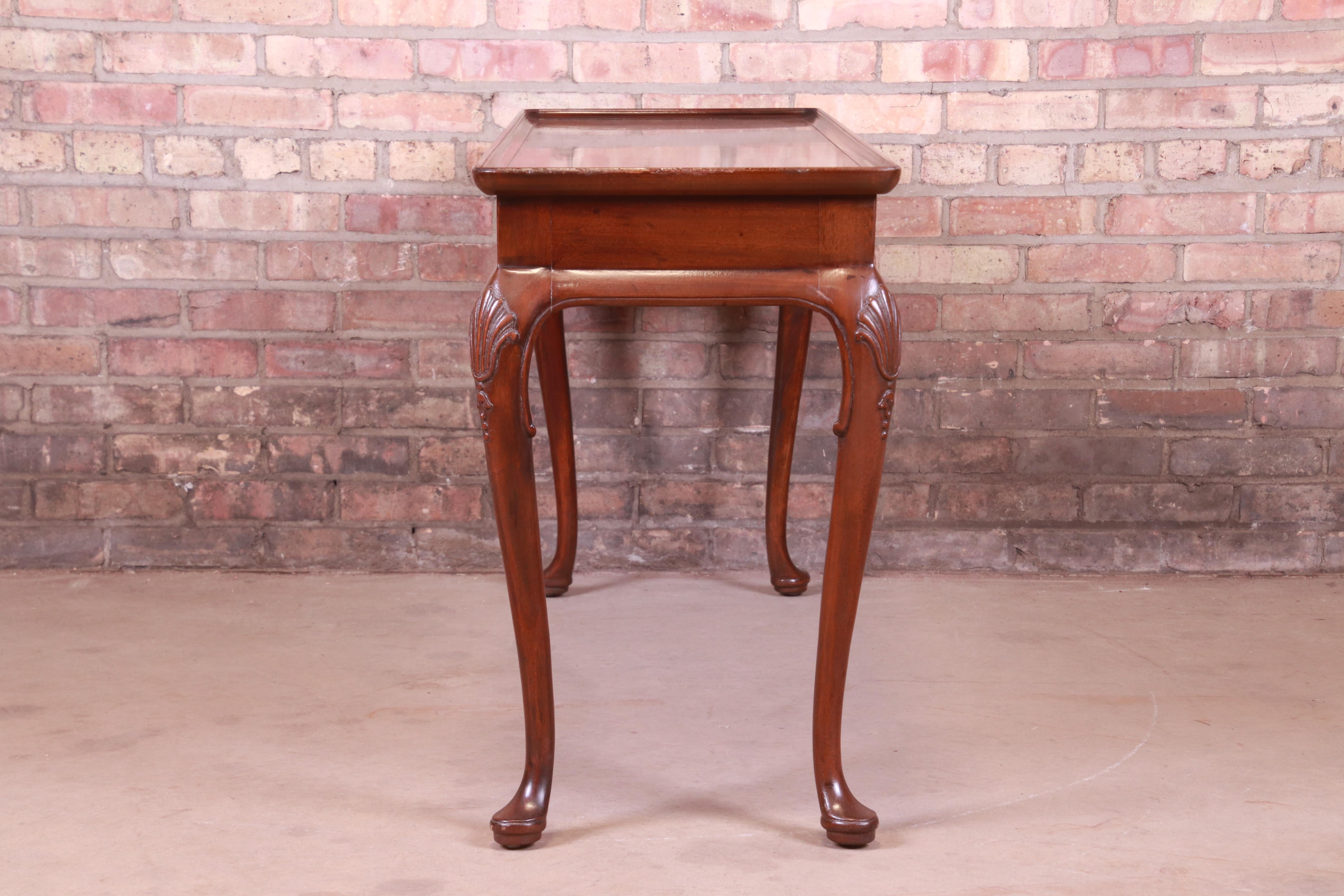 Henredon Queen Anne Mahogany Console or Sofa Table 3